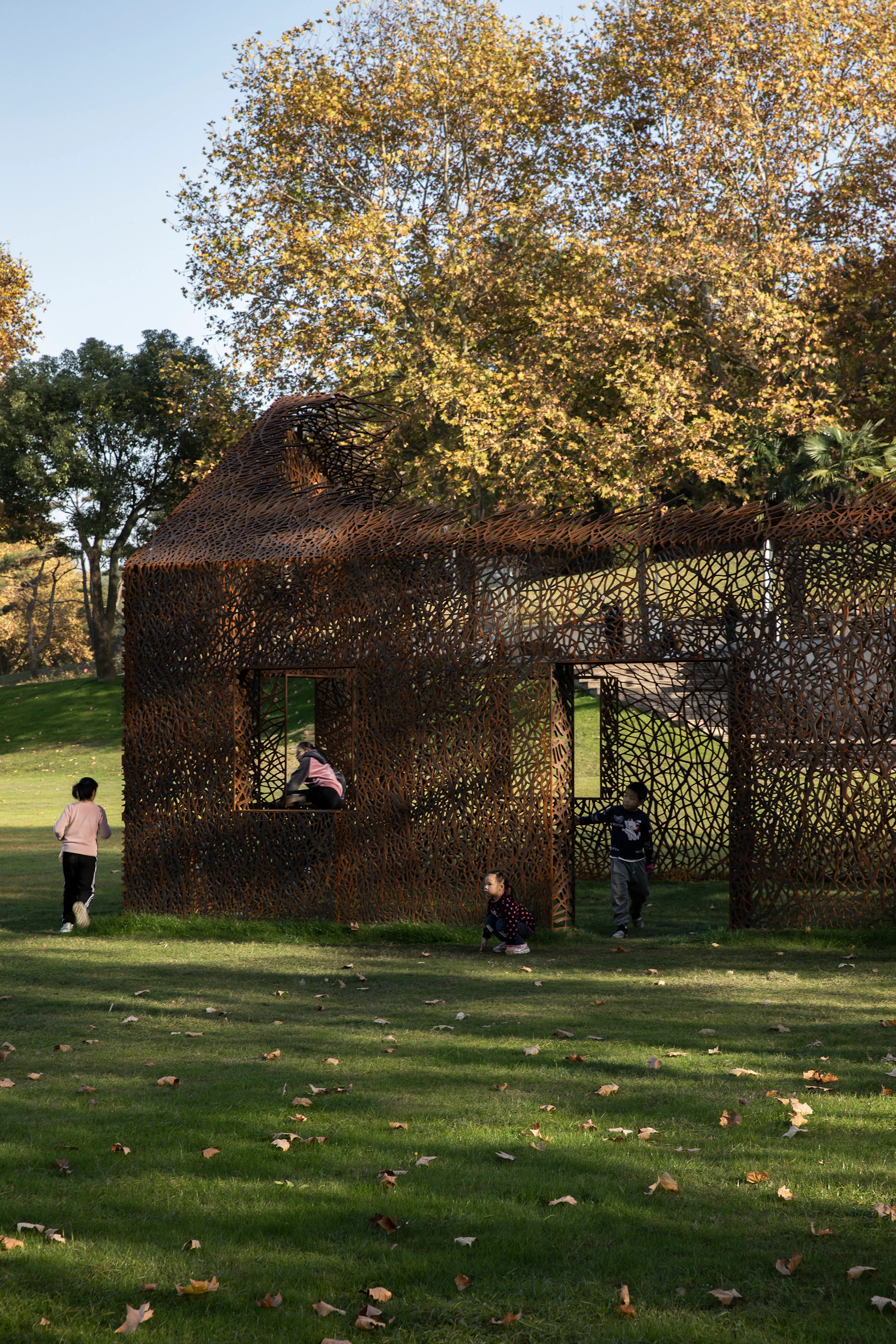 The Vanished House by Hu Quanchun — 3