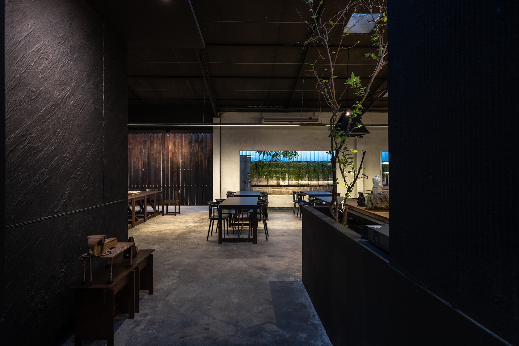 © Housescape Design Lab