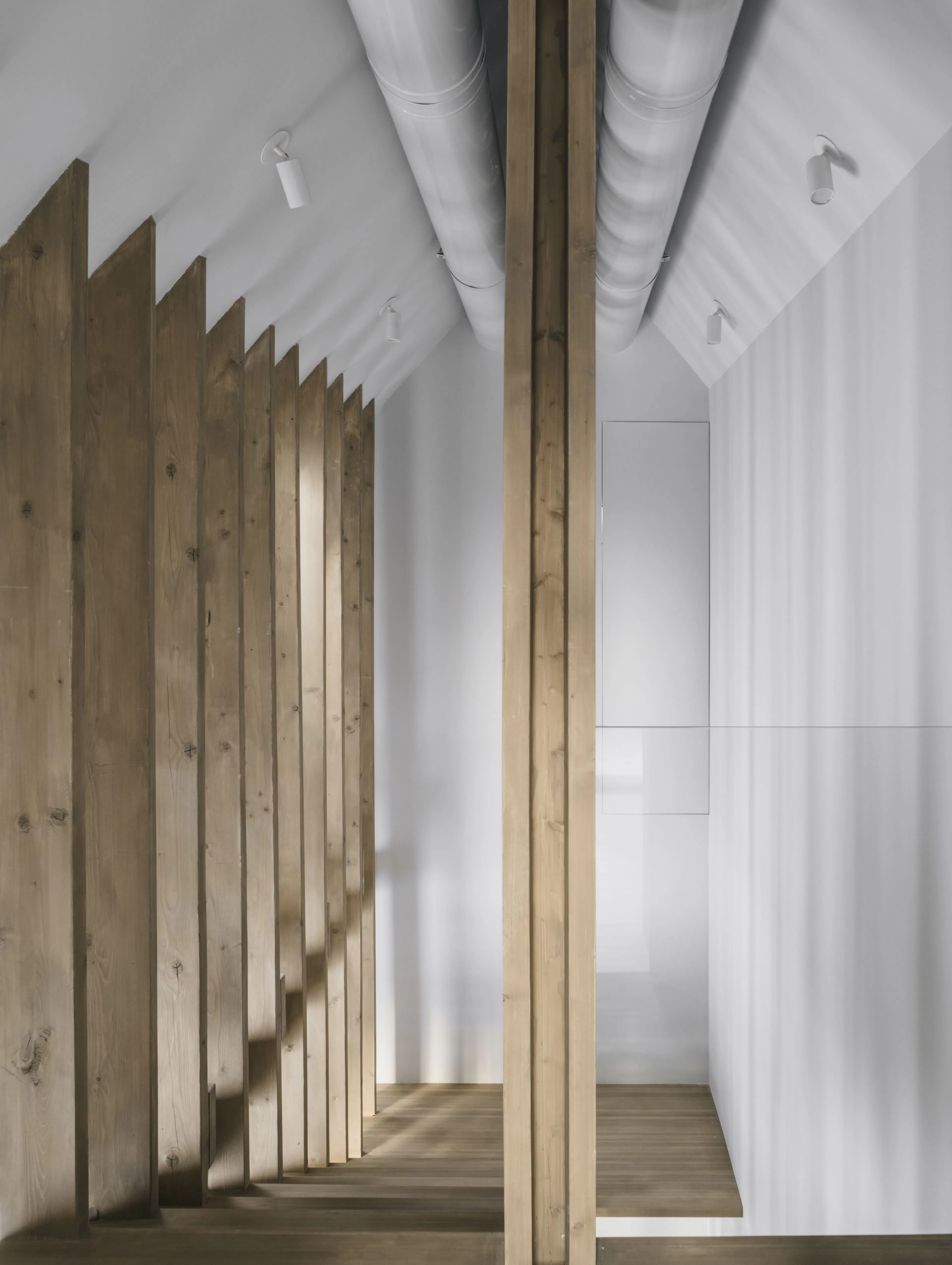 Bracket House — 22