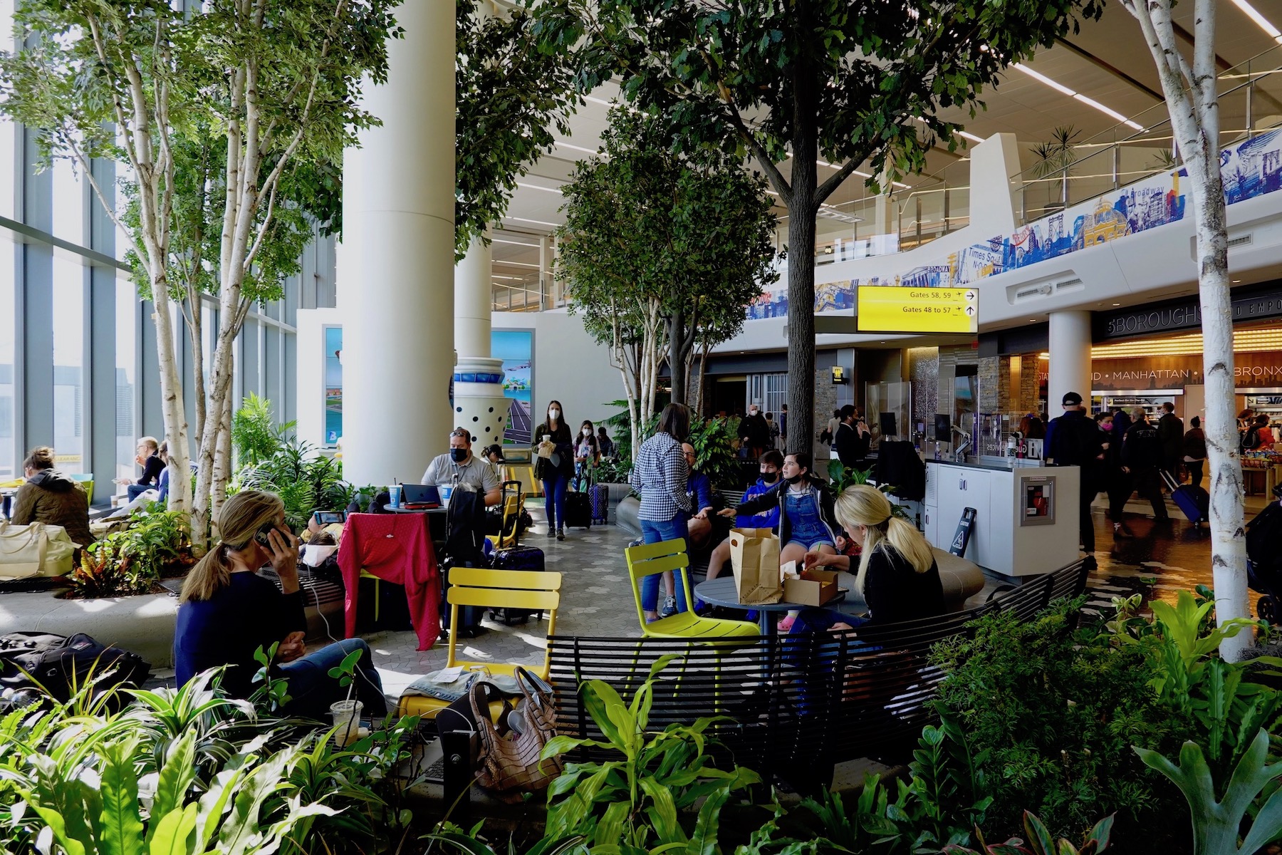 LaGuardia Airport Terminal B Concourse Parks // Supermass Studio ...