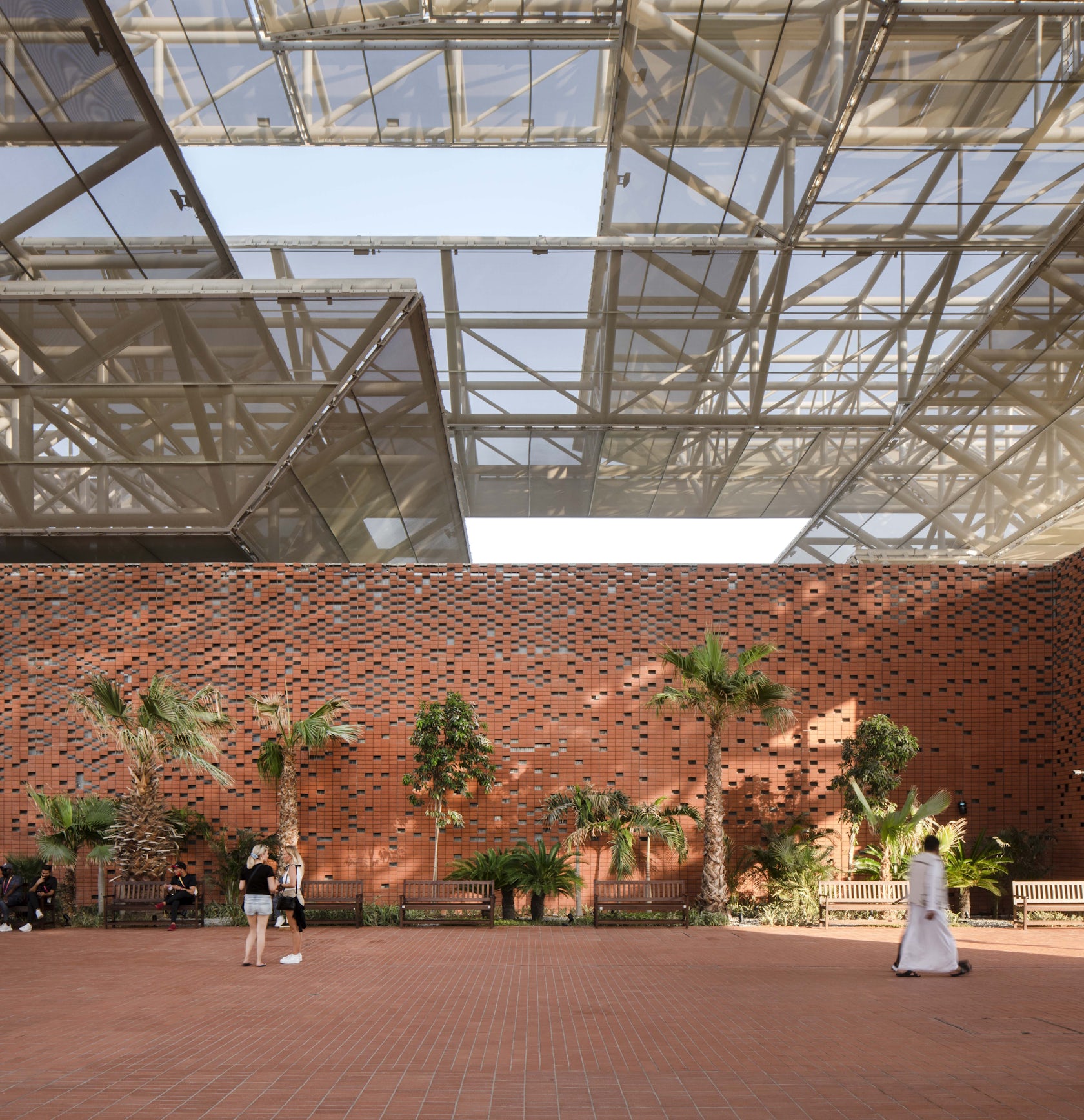 © AGi architects