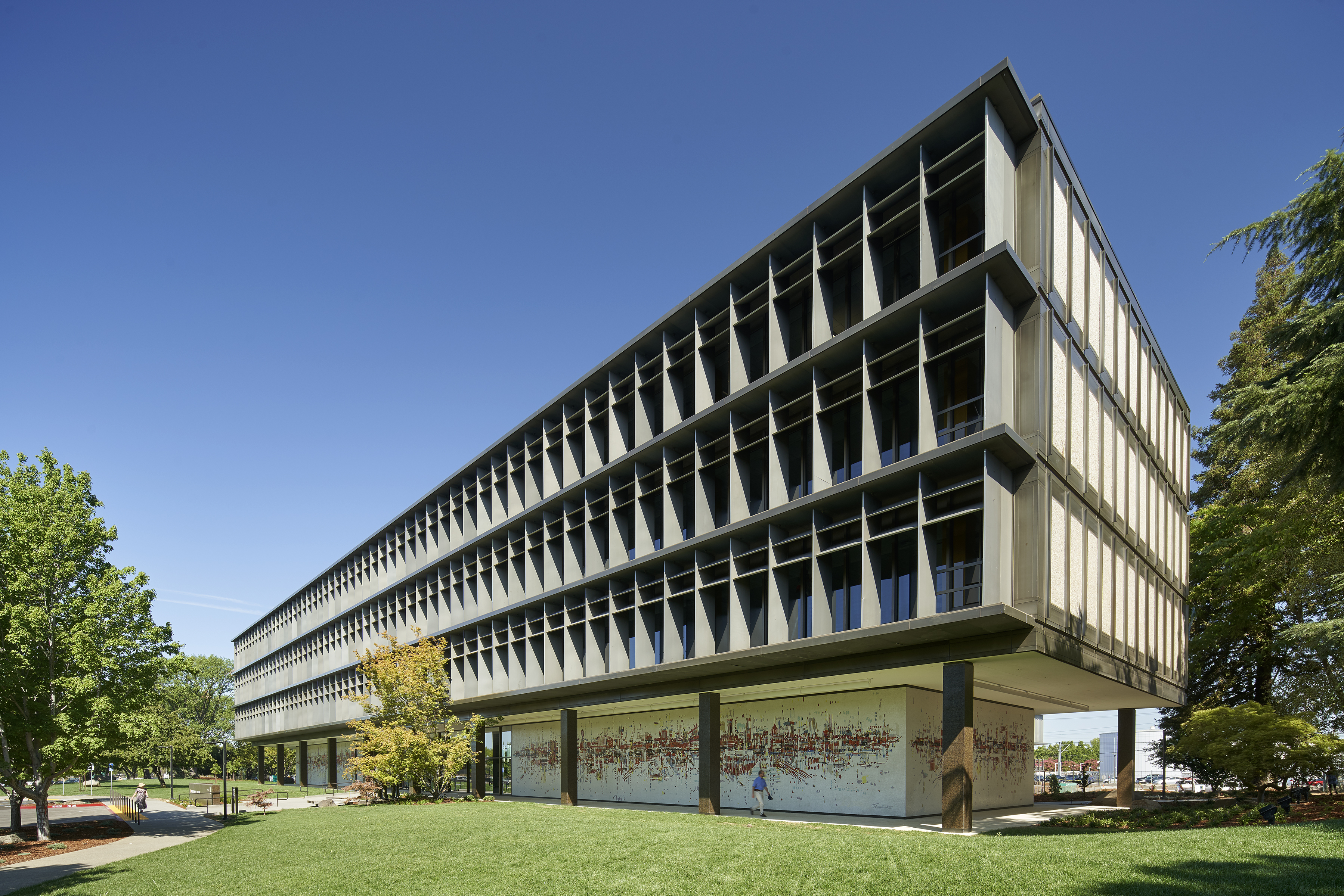 © Dreyfuss + Blackford Architecture