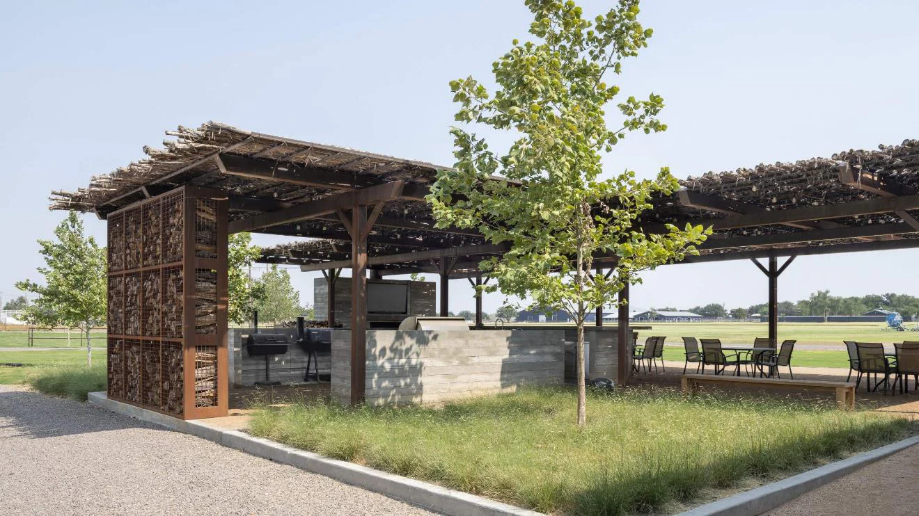 © Rhotenberry Wellen Architects