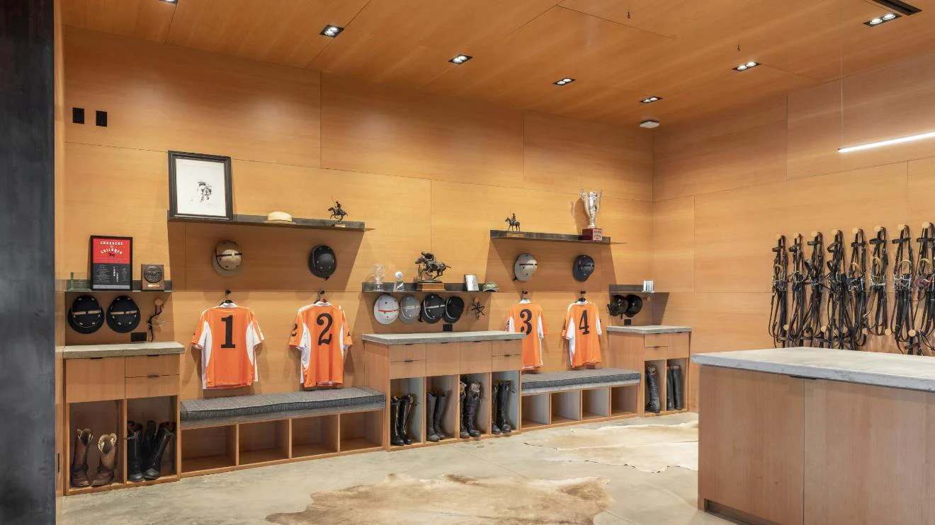 © Rhotenberry Wellen Architects