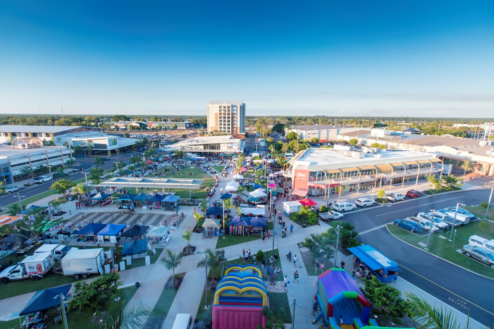 © Robertsday, Turf Design Studio