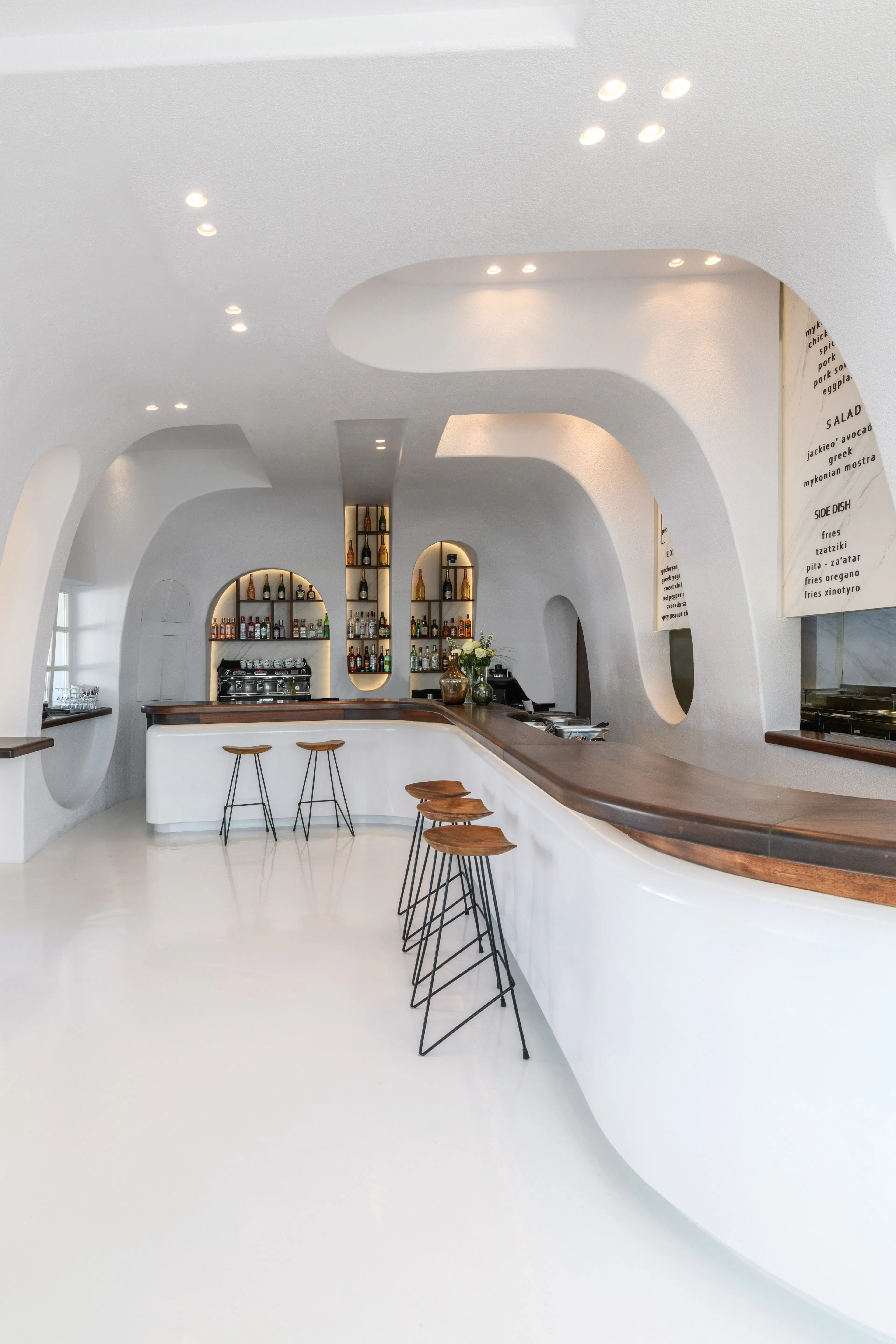 Jackie 'O Cantina — 3