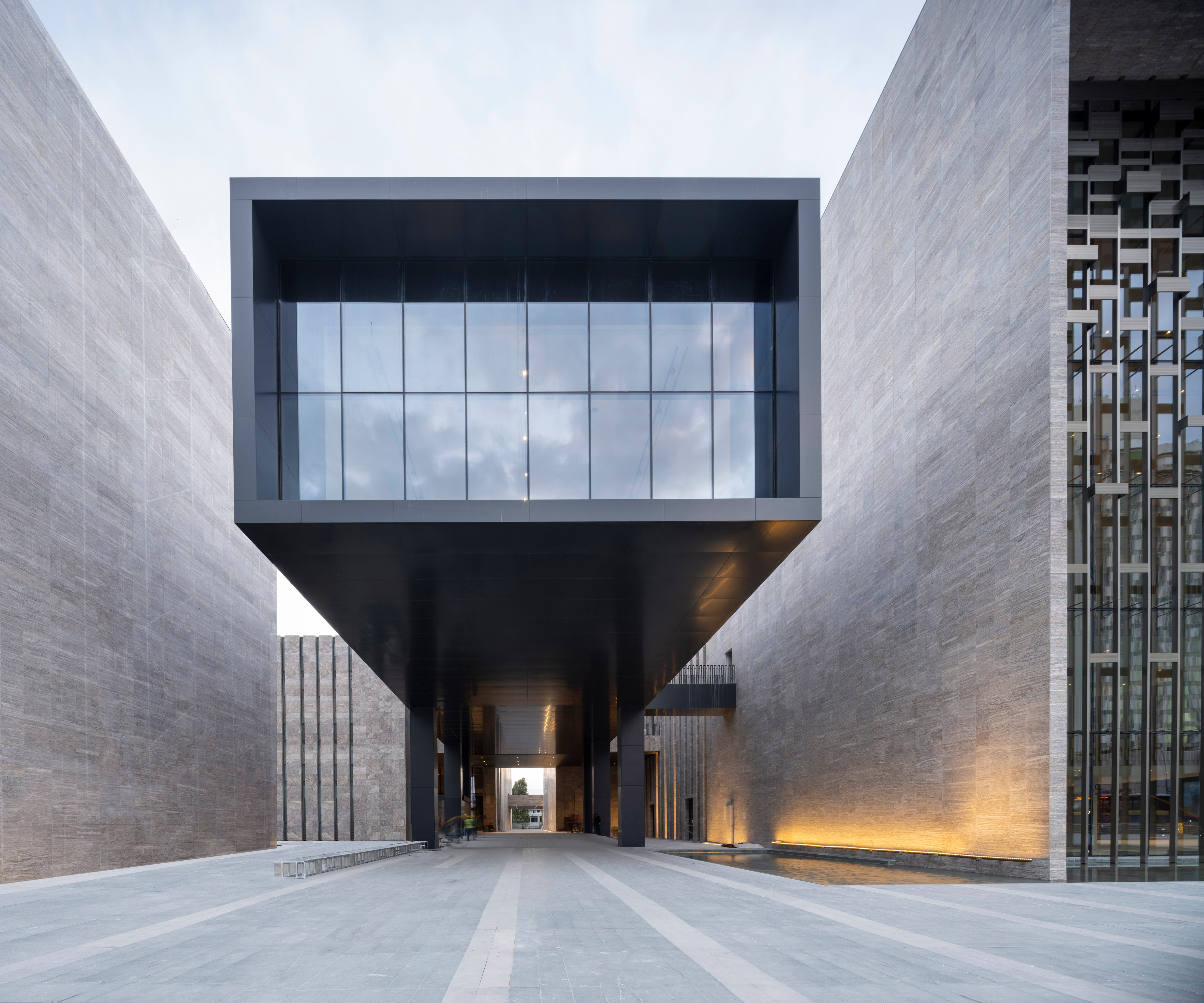 © Tabanlioglu Architects