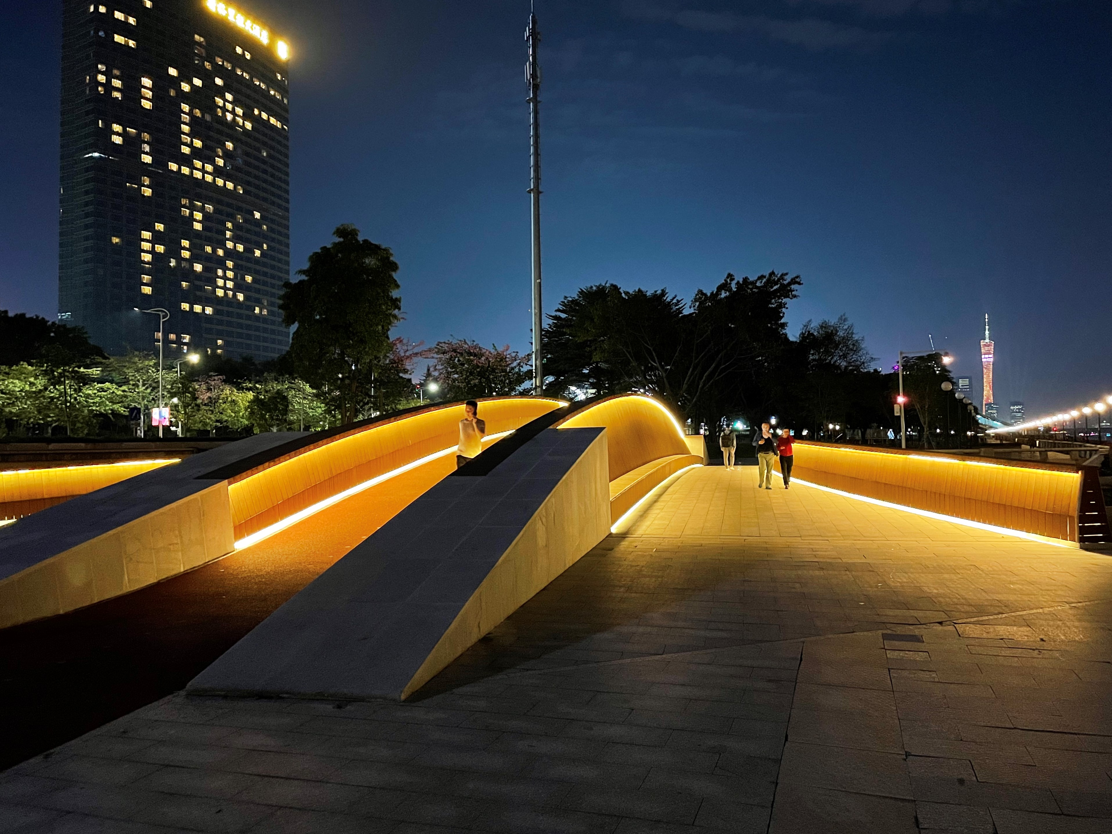 Guangzhou Pedestrian Bridge