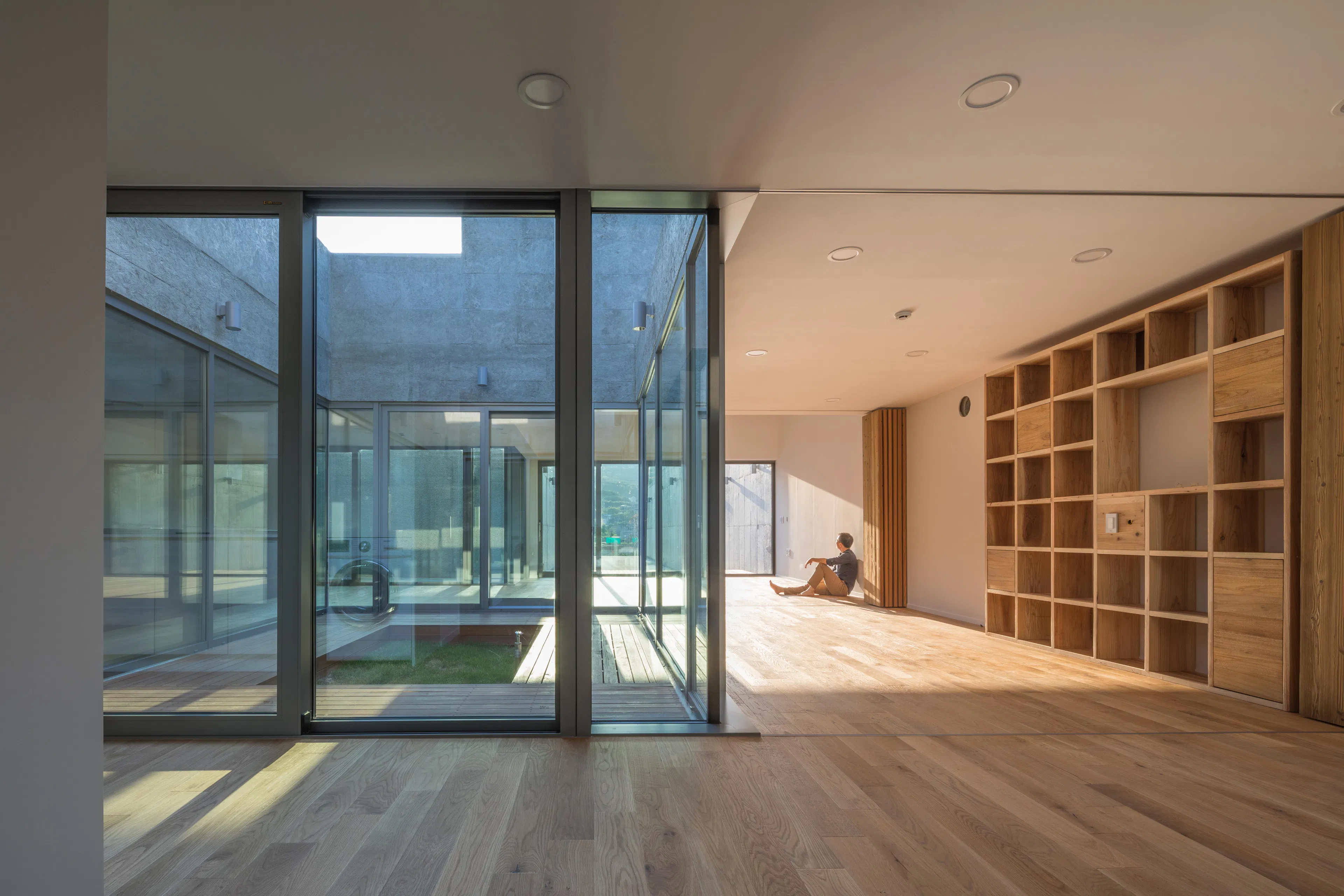 Closed house, Open house — 6