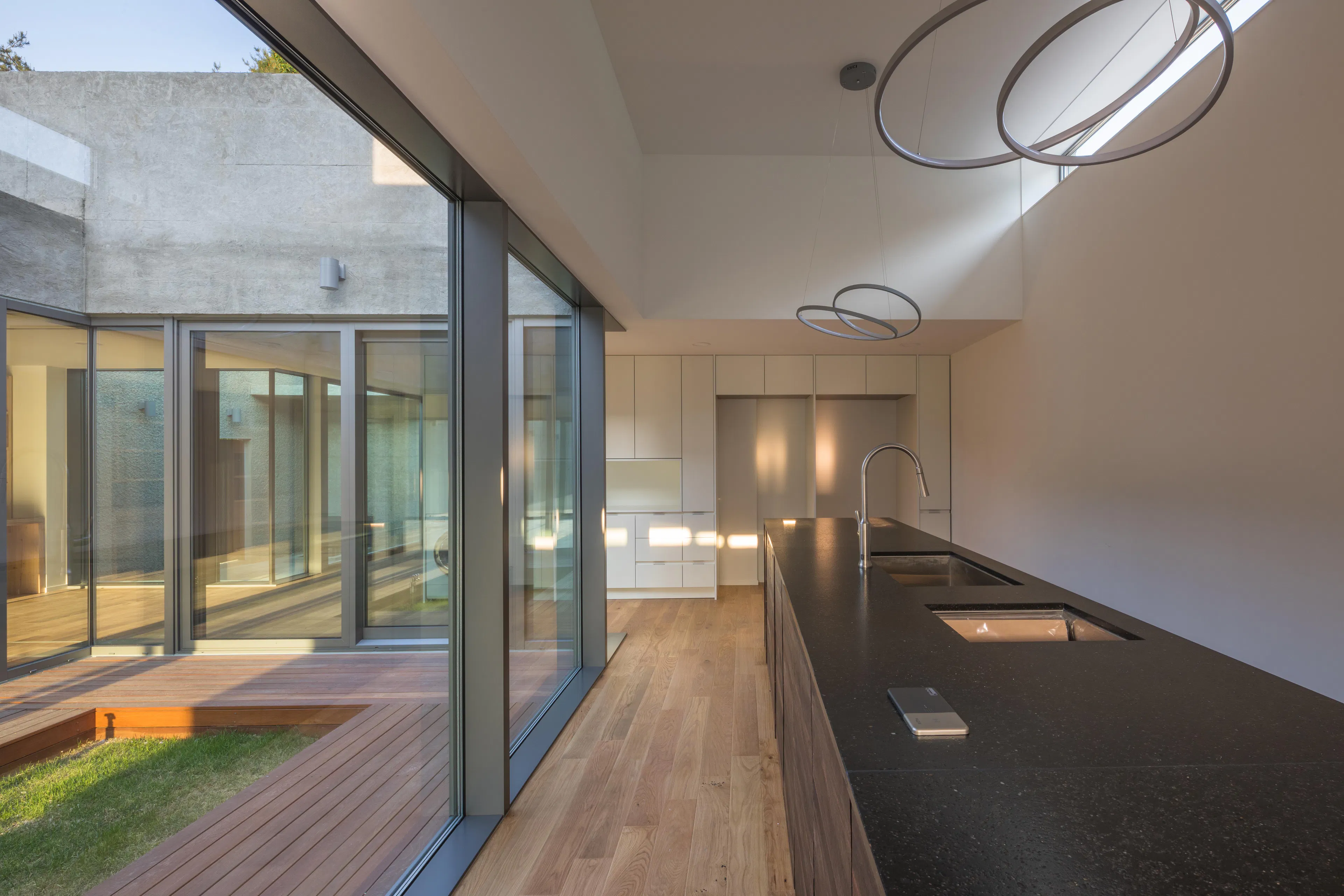 Closed house, Open house — 10