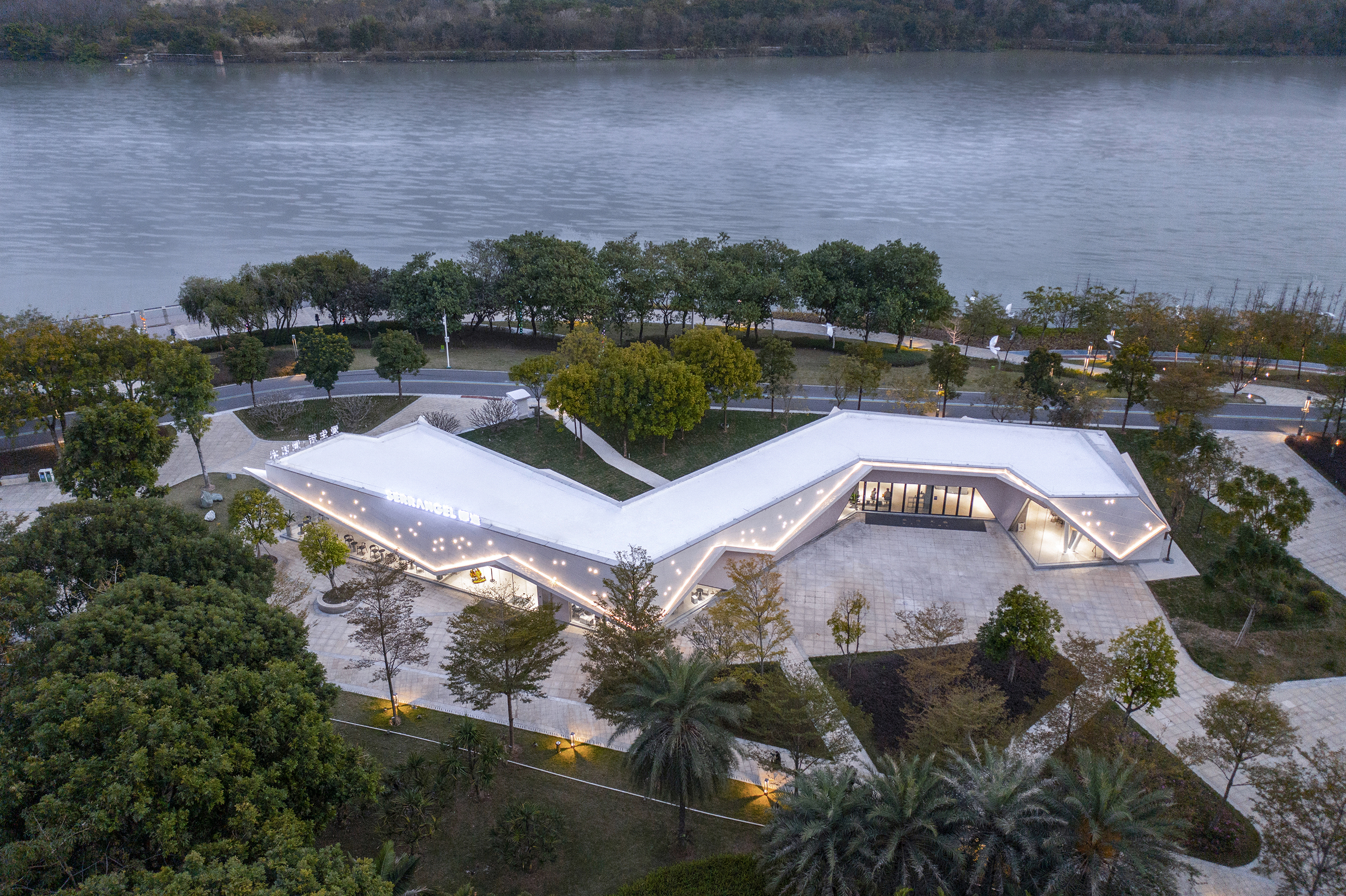 © CE-ST Design Studio