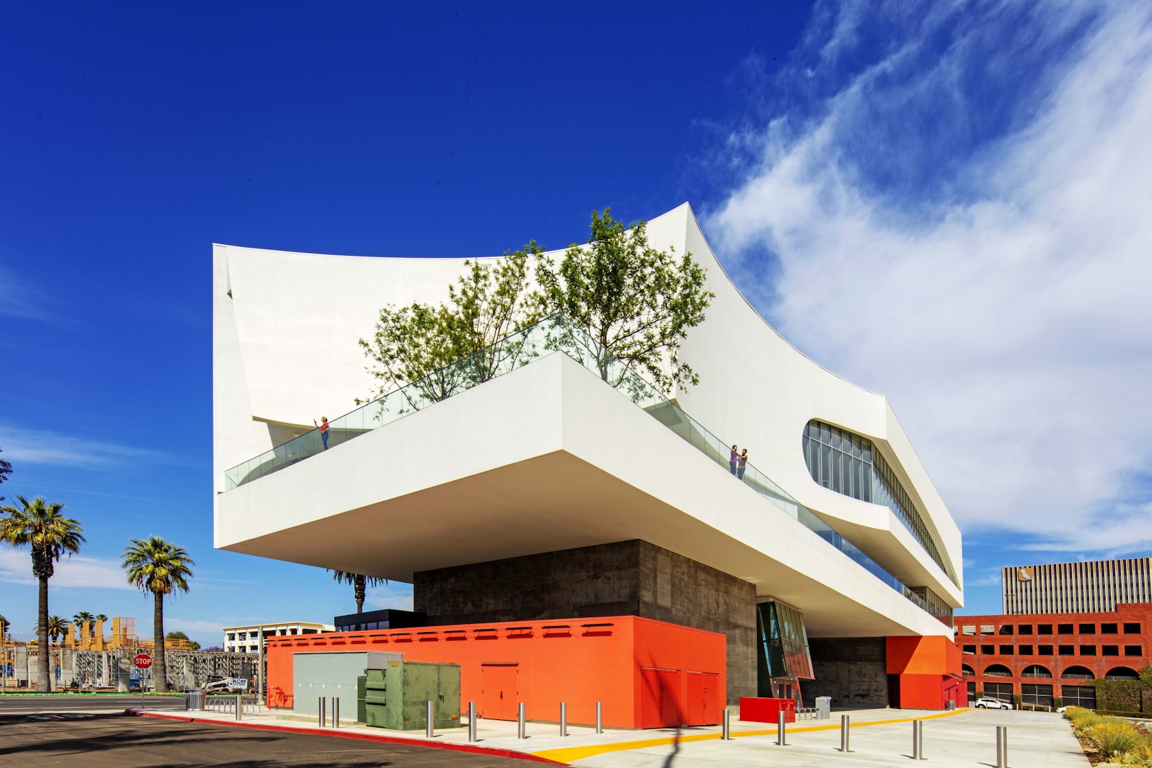 Riverside Main Library by Johnson Favaro - Architizer