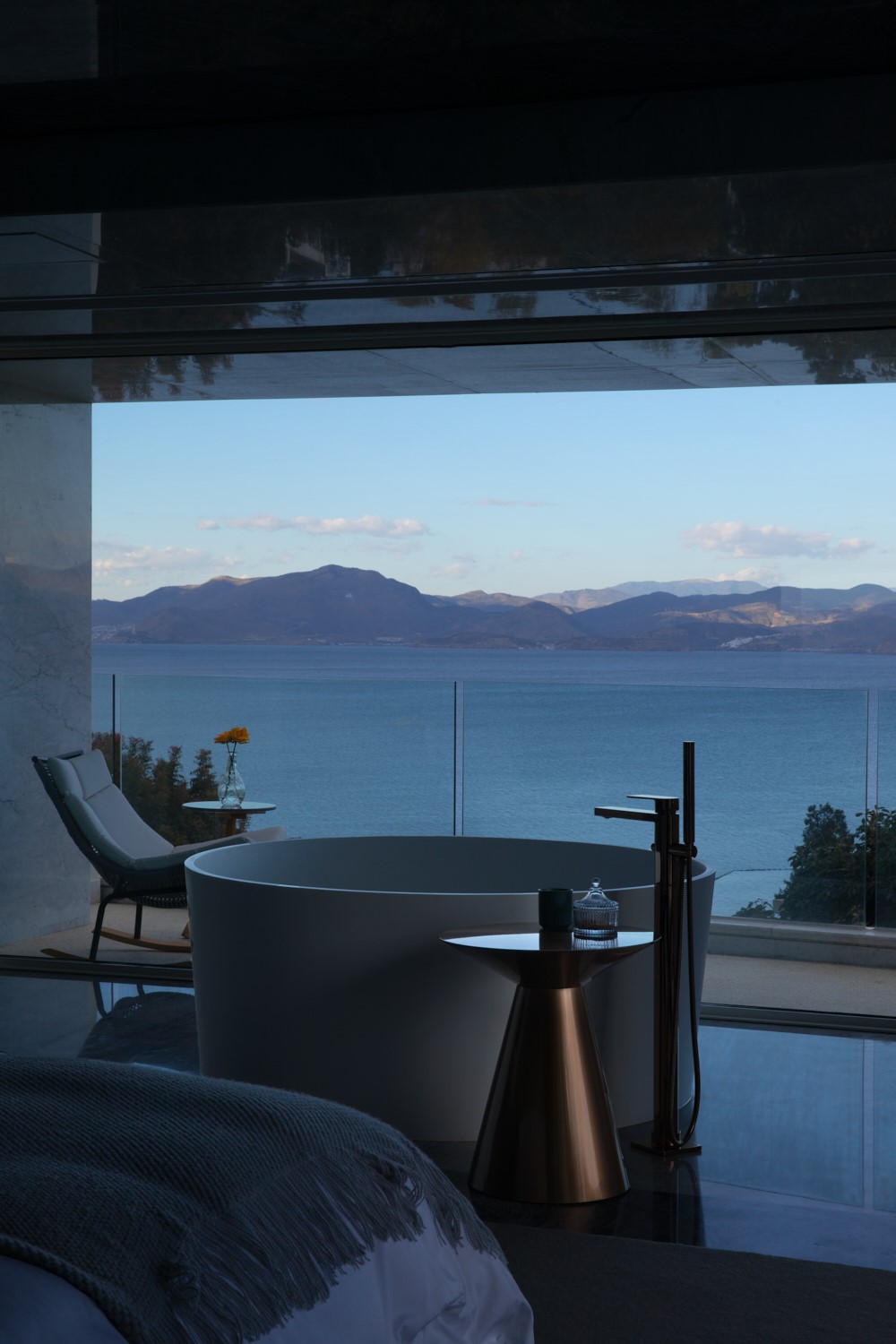 Breath of the sea – Dali QinglV-House Design by Jing-Rui Lin (Usual ...