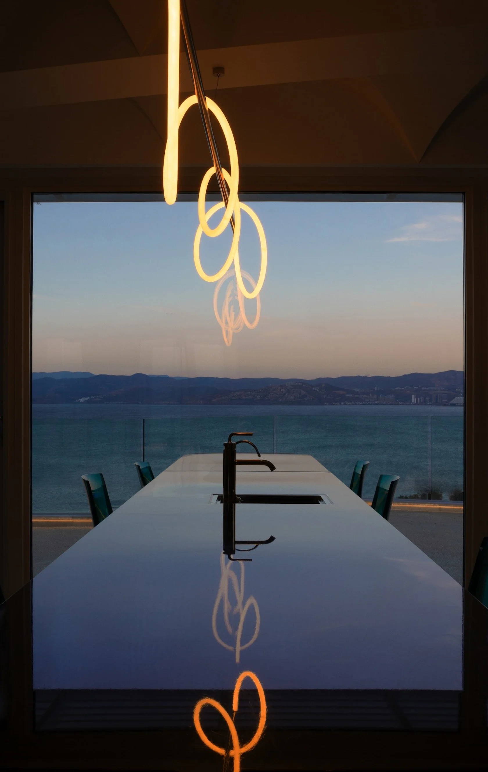 Breath of the sea – Dali QinglV-House Design by Jing-Rui Lin (Usual ...