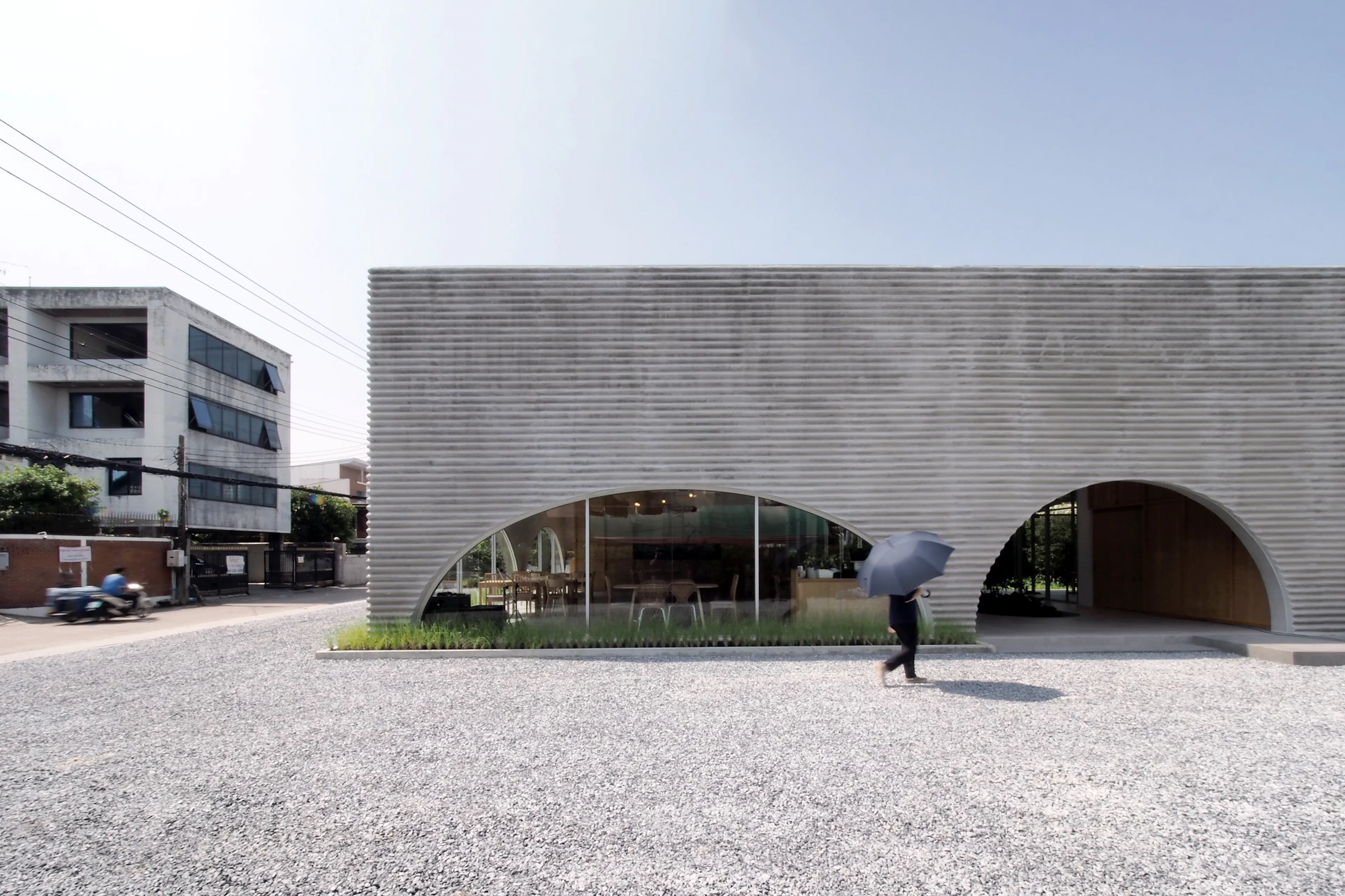 Khao Niao Restaurant + Onda Cafe