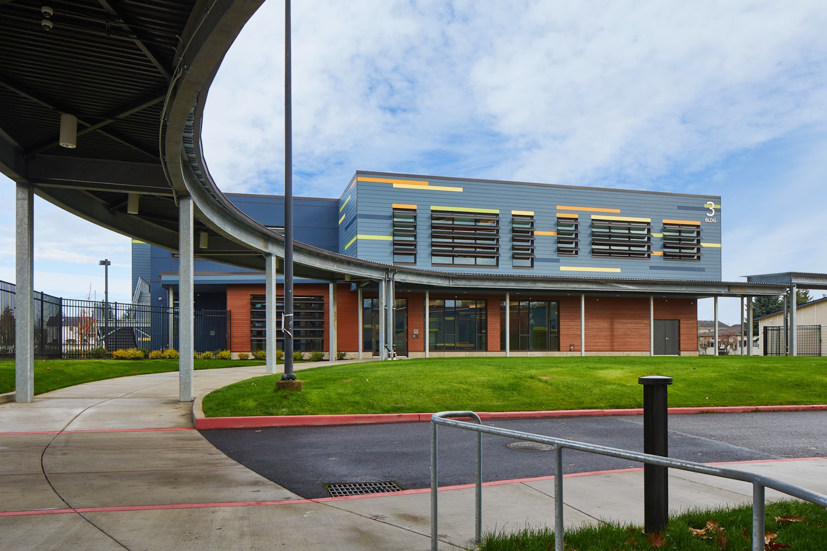 Woodburn High School CTE Building by Oh planning+design, architecture