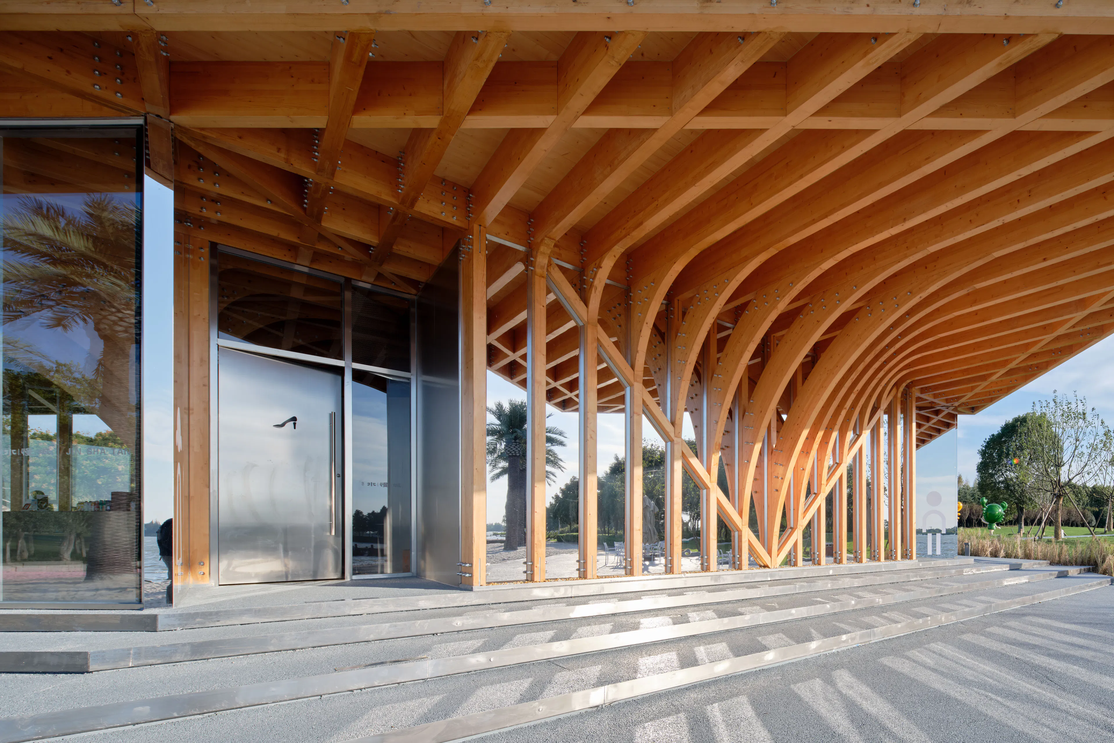 Golden Beach Pavilion in Gucheng Lake