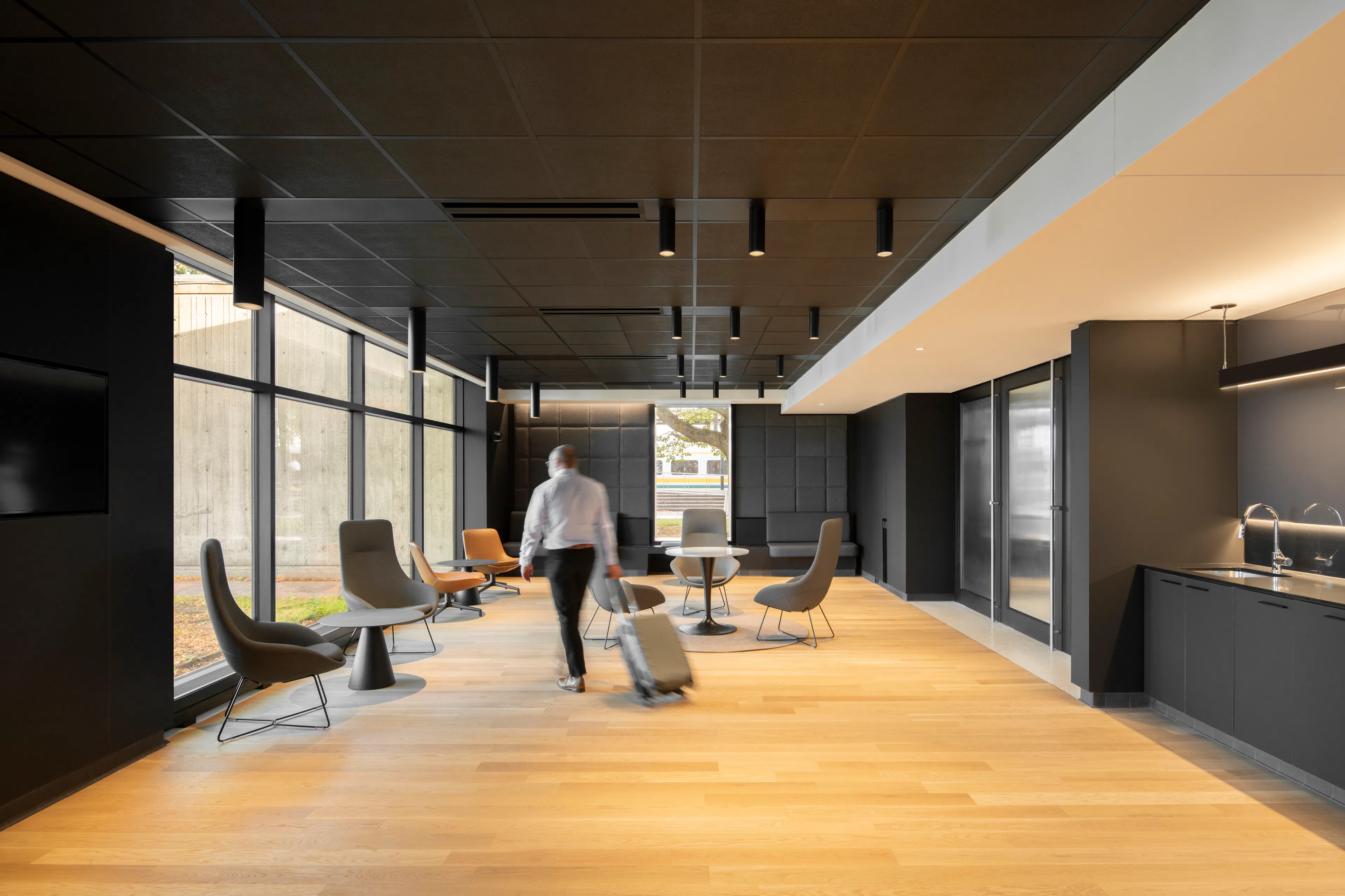 Ottawa Train Station and Via Rail Business Lounge — 8