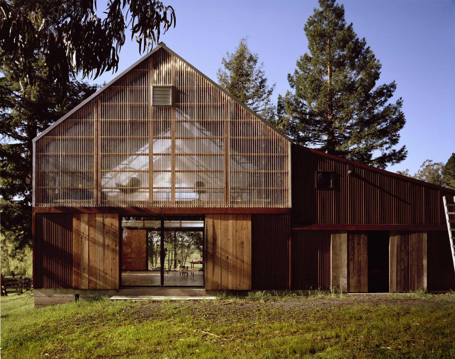 Photography Studio & Workshop by Kennerly Architecture & Planning ...