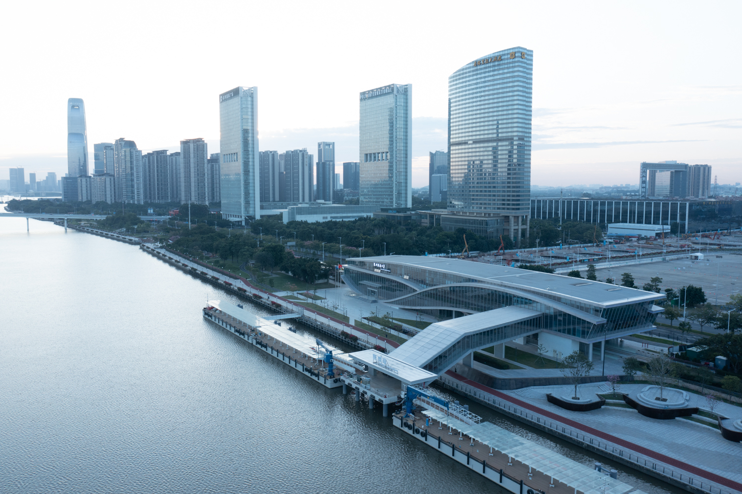 Pazhou Ferry Terminal Guangzhou by XAA JANSON XIAN ARCHITECT+ASSOCIATES