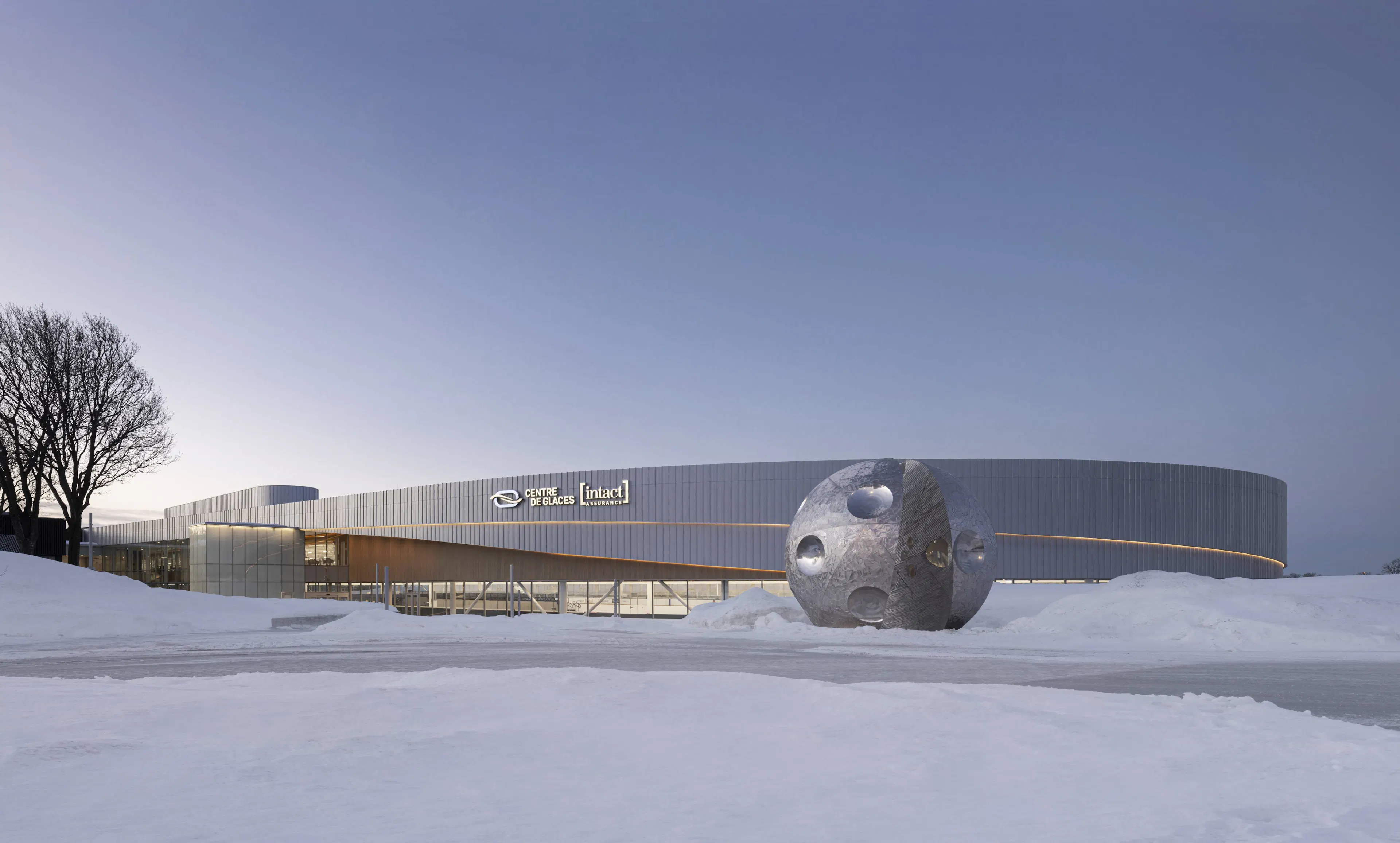 Centre de glaces Intact Assurance — 1