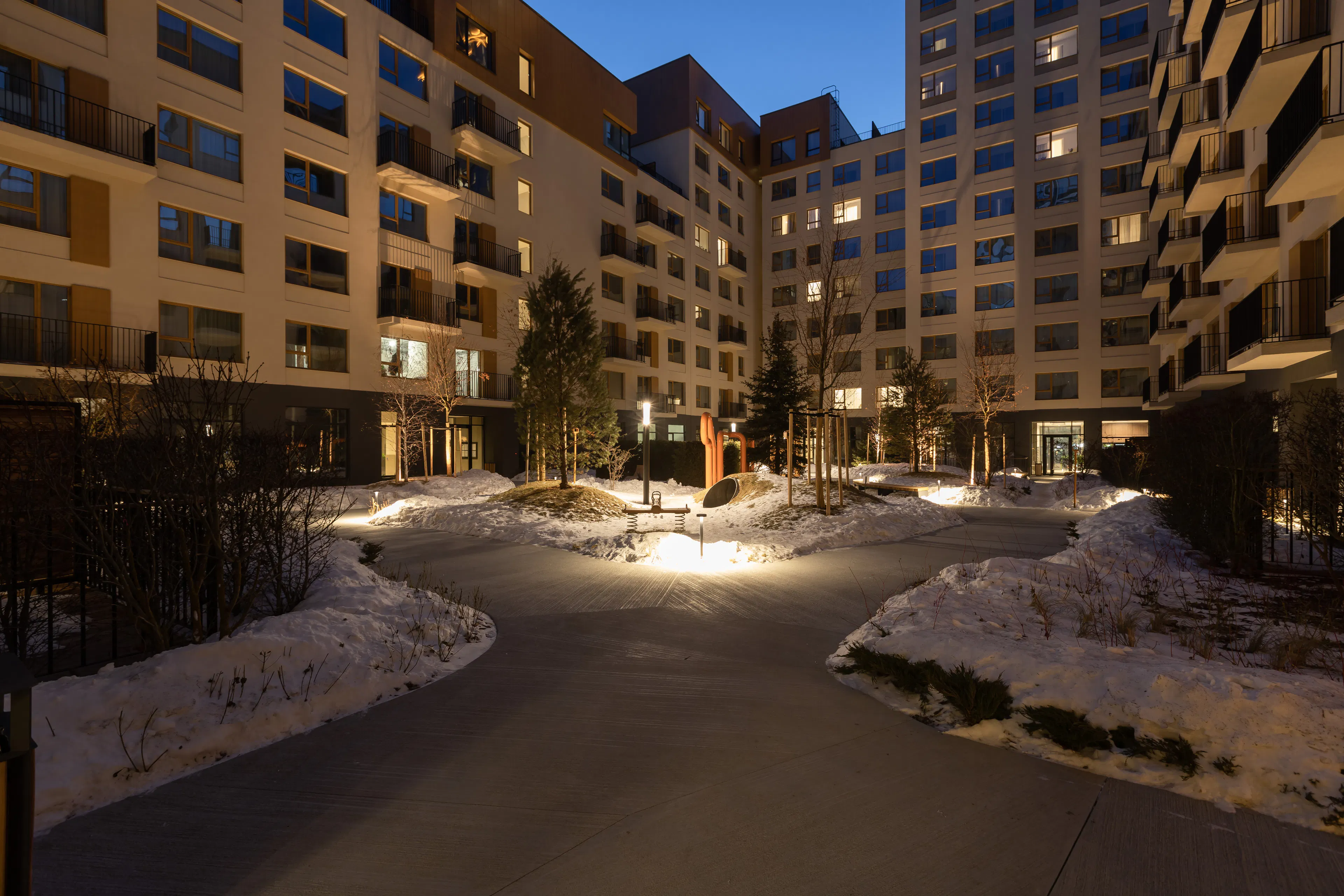 Multifunctional community center based on parking in the "European Riverfront" — 41