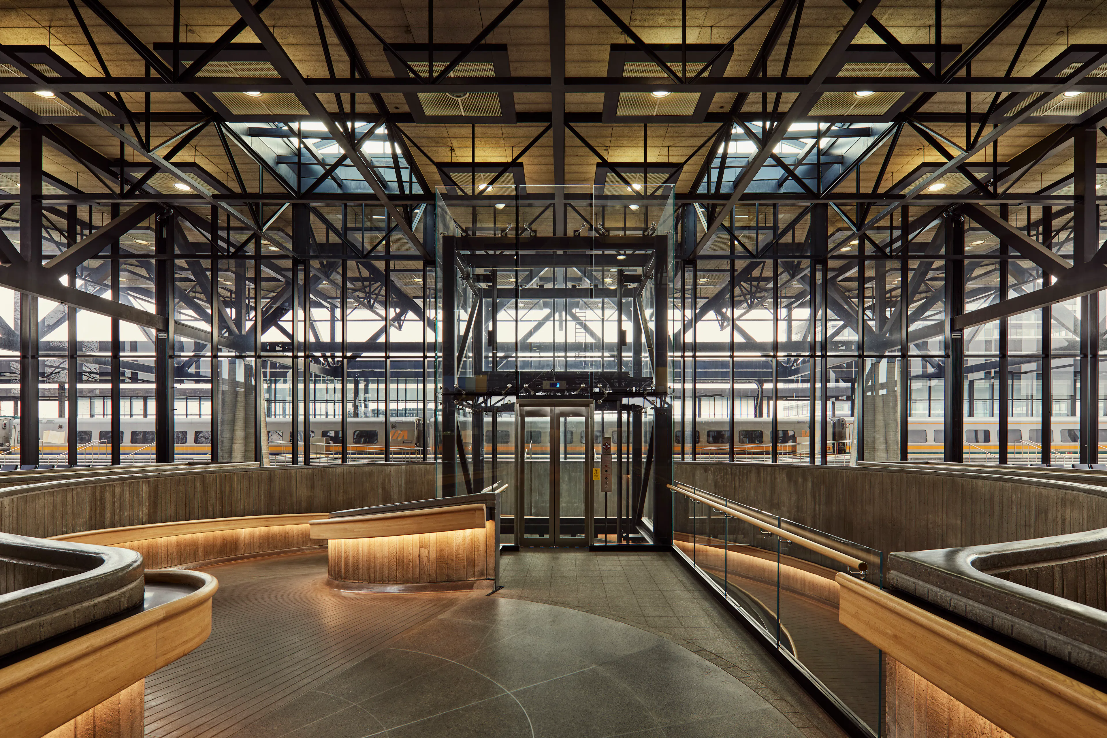 Ottawa Train Station and Via Rail Business Lounge — 13