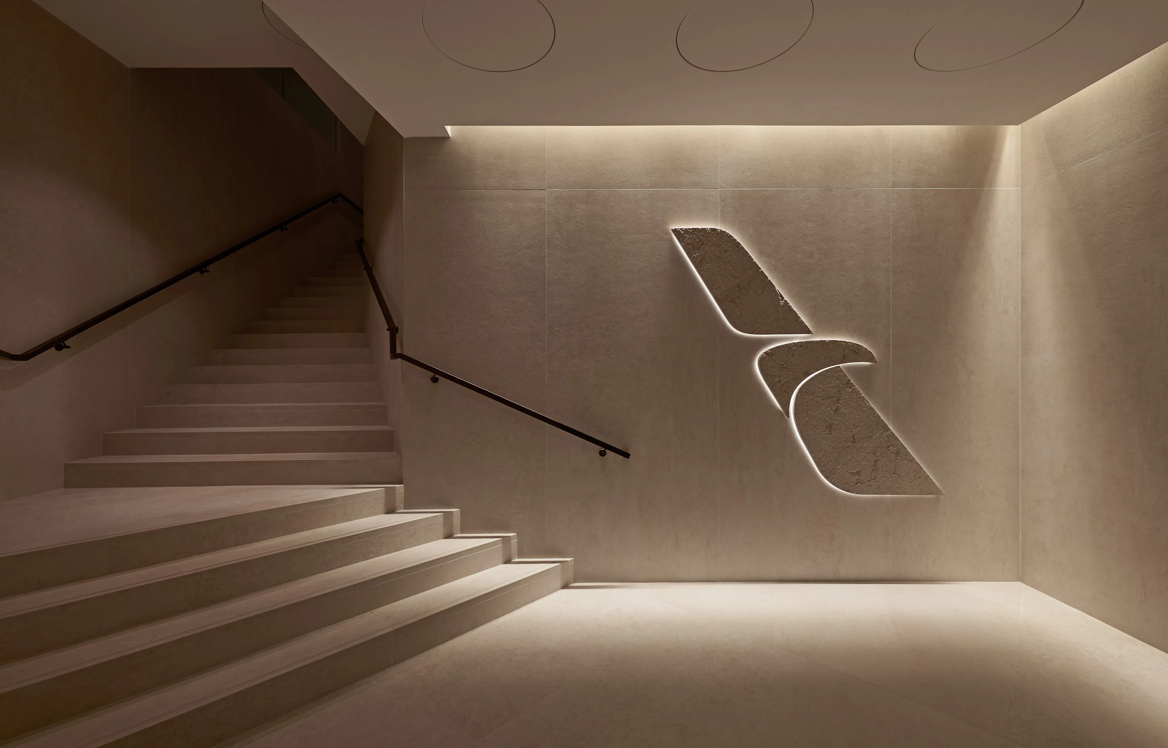 American Airlines Admirals Club at DCA — 1