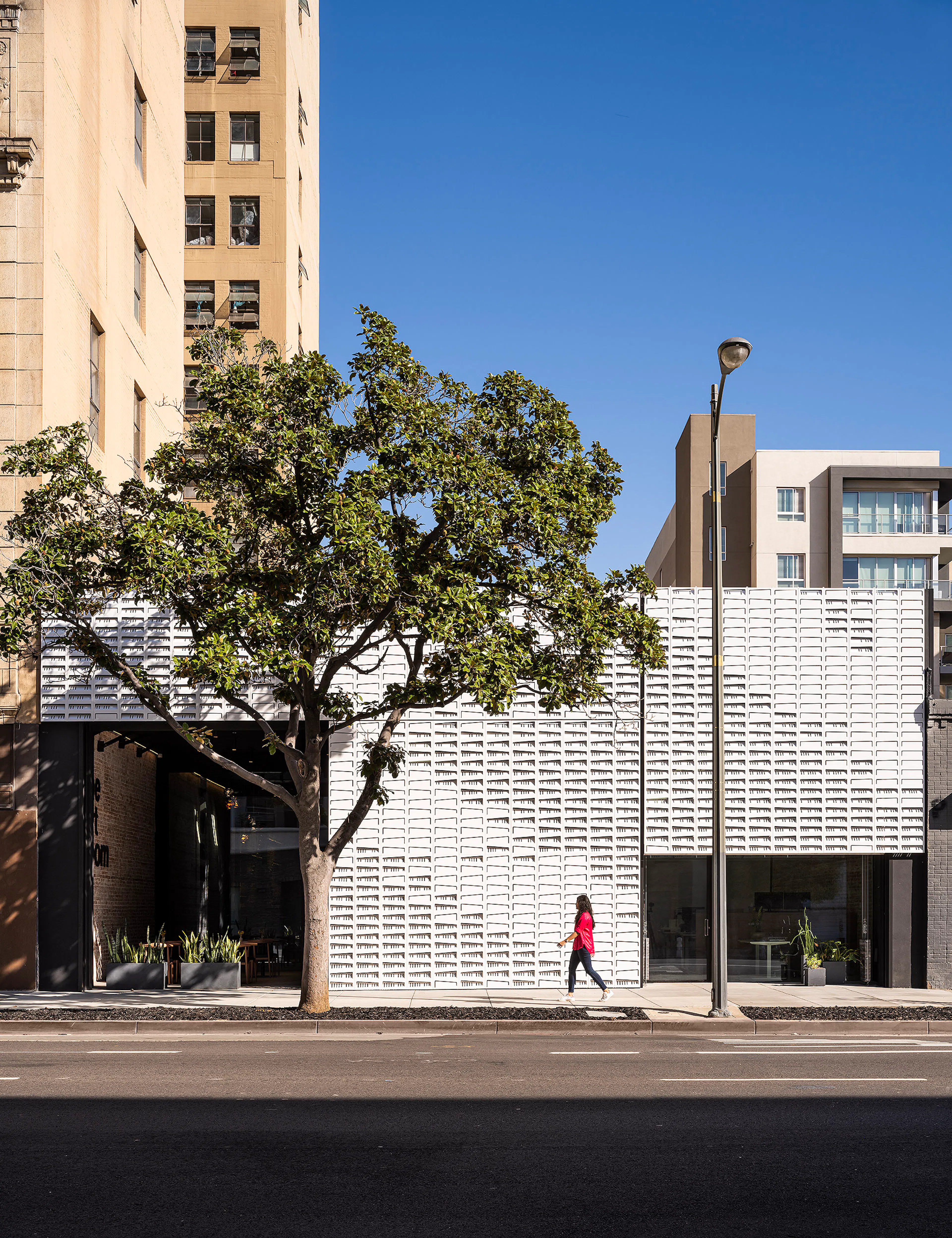 AUX Studio & the art room Café & Gallery — 1