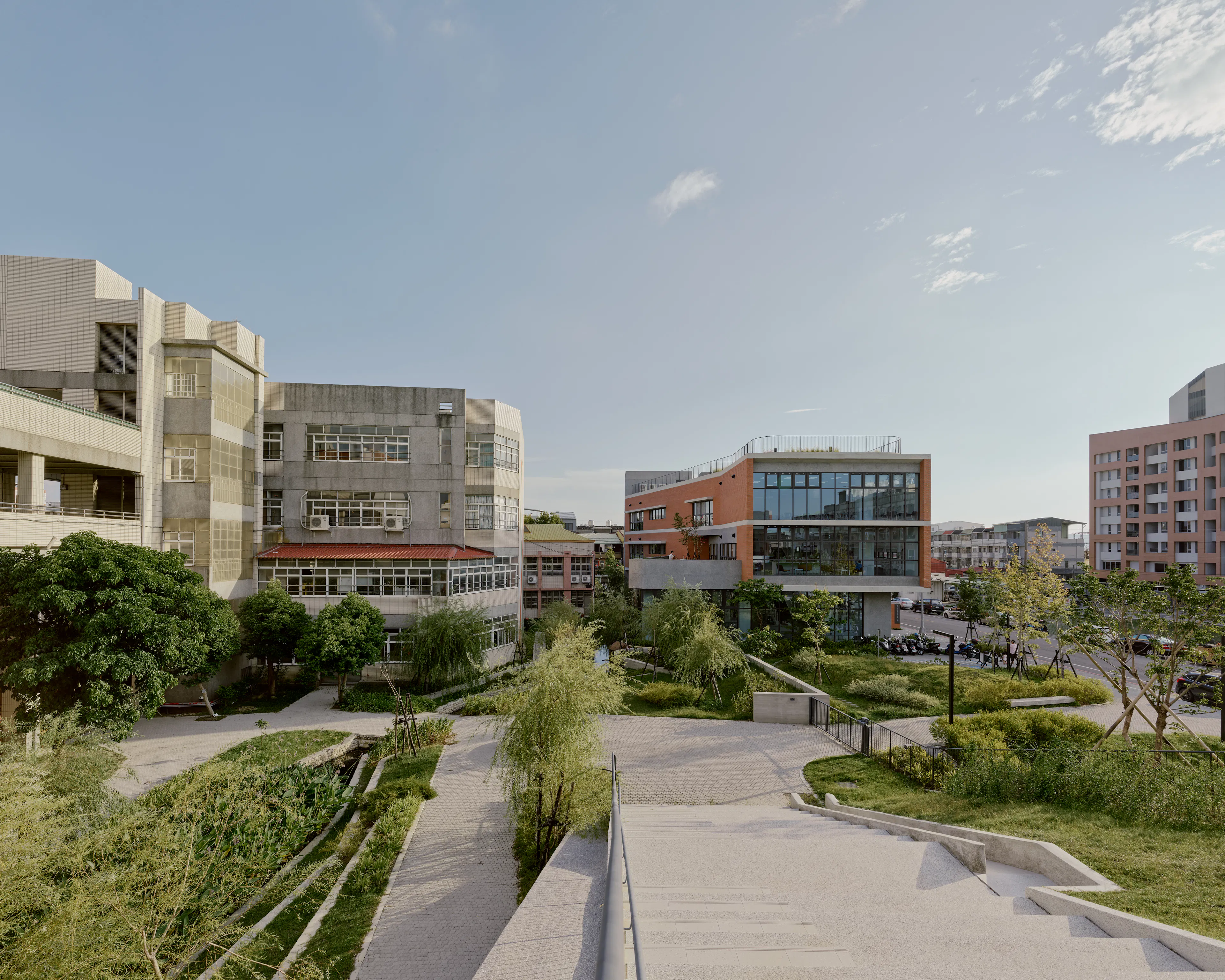 Shangfeng Public Library and School Gymnasium — 1