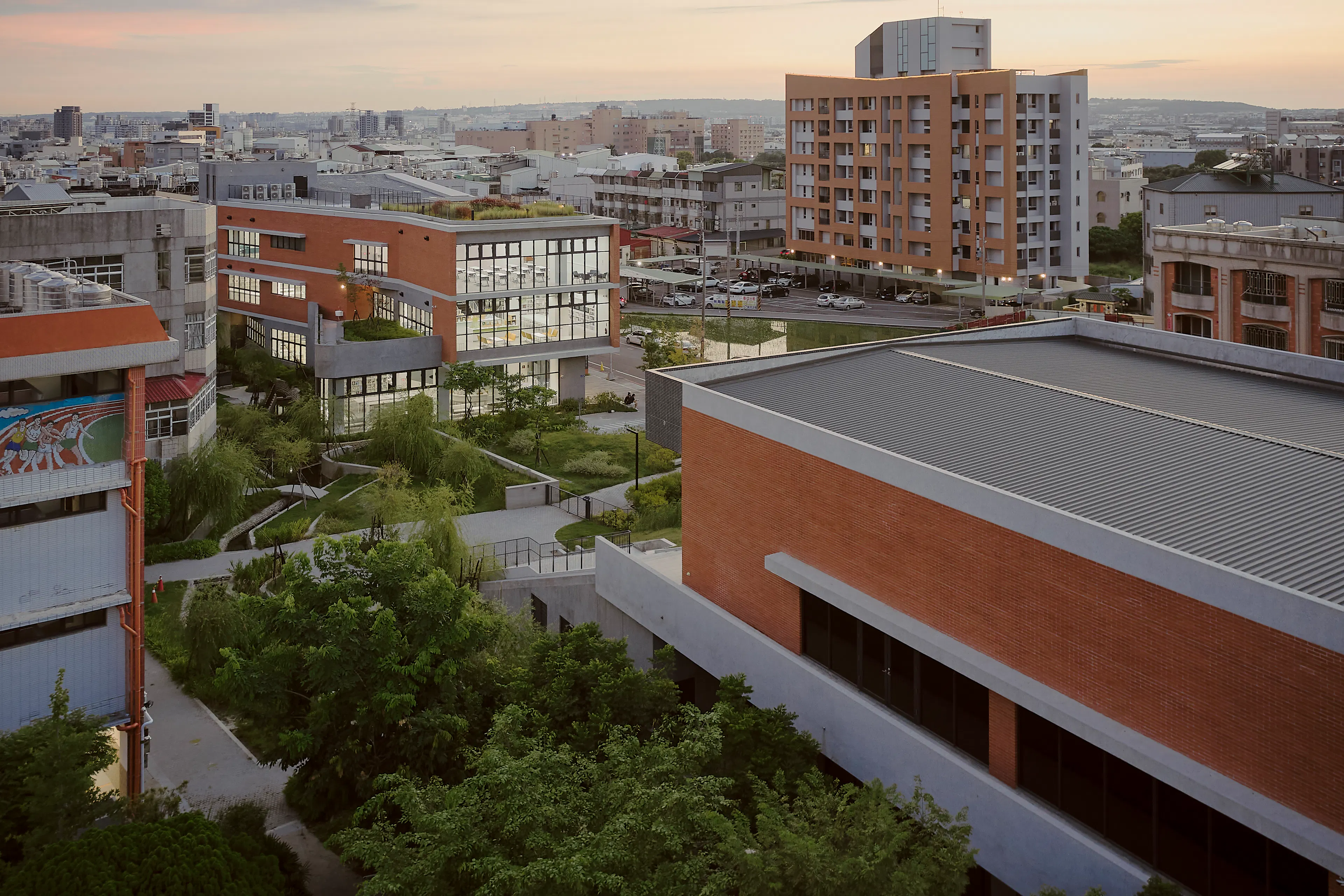 Shangfeng Public Library and School Gymnasium — 2