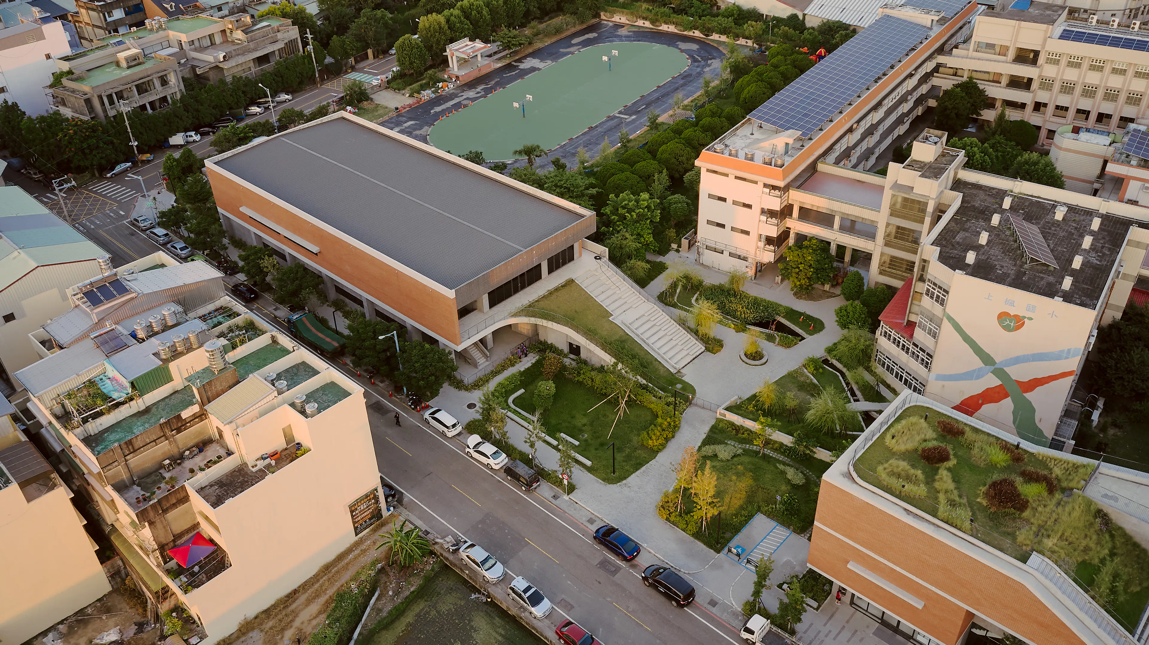 Shangfeng Public Library and School Gymnasium — 5