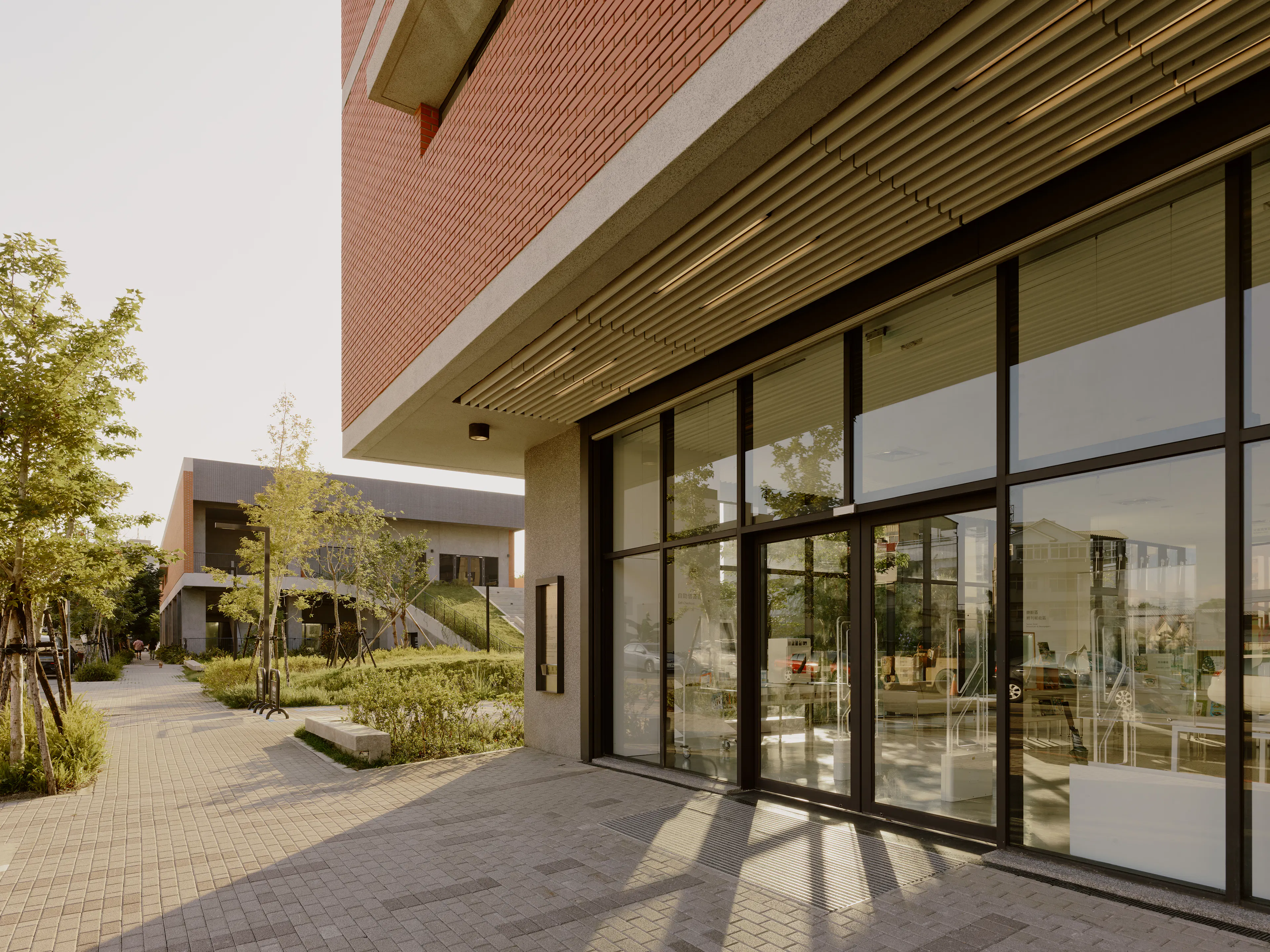 Shangfeng Public Library and School Gymnasium — 7