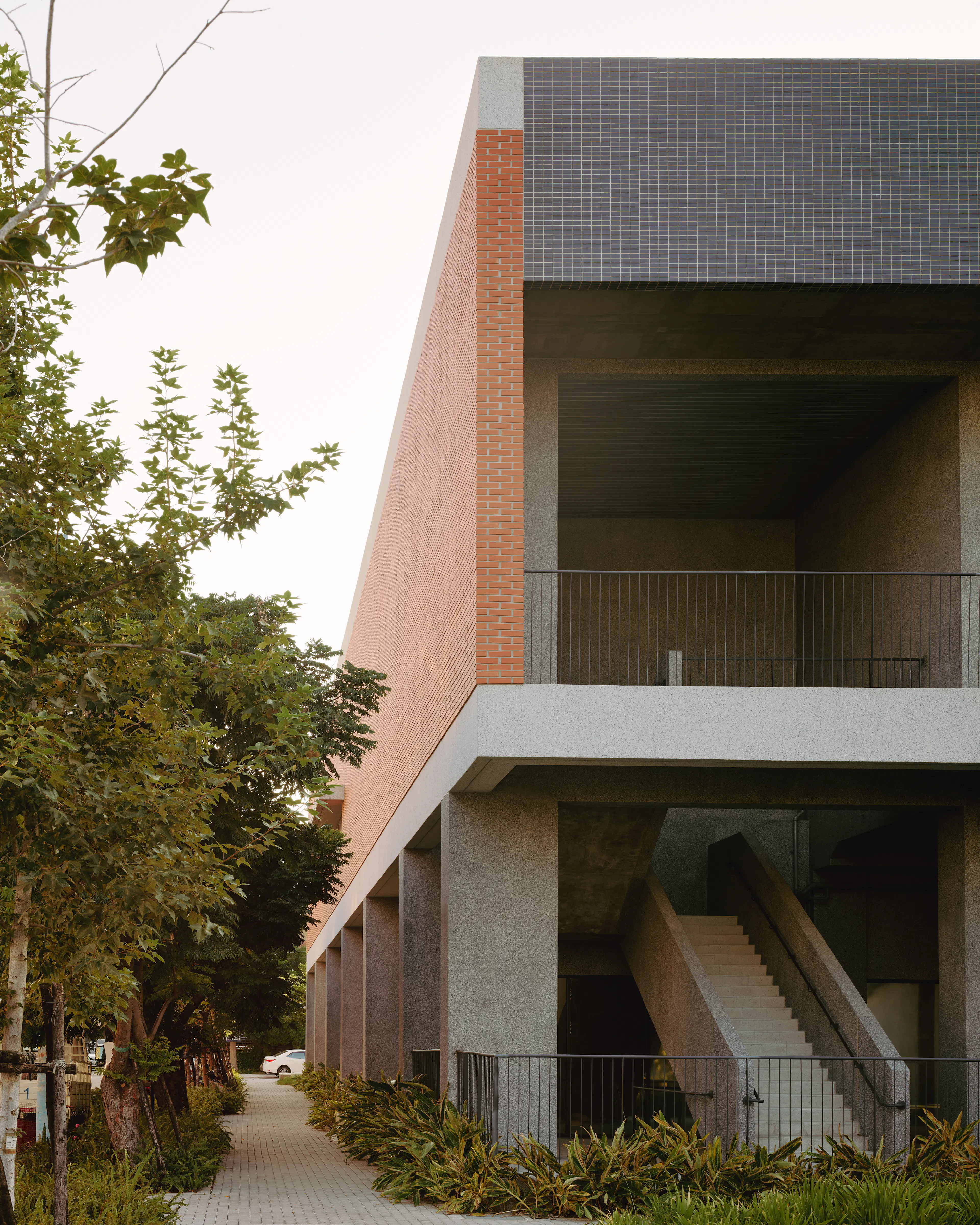 Shangfeng Public Library and School Gymnasium — 9