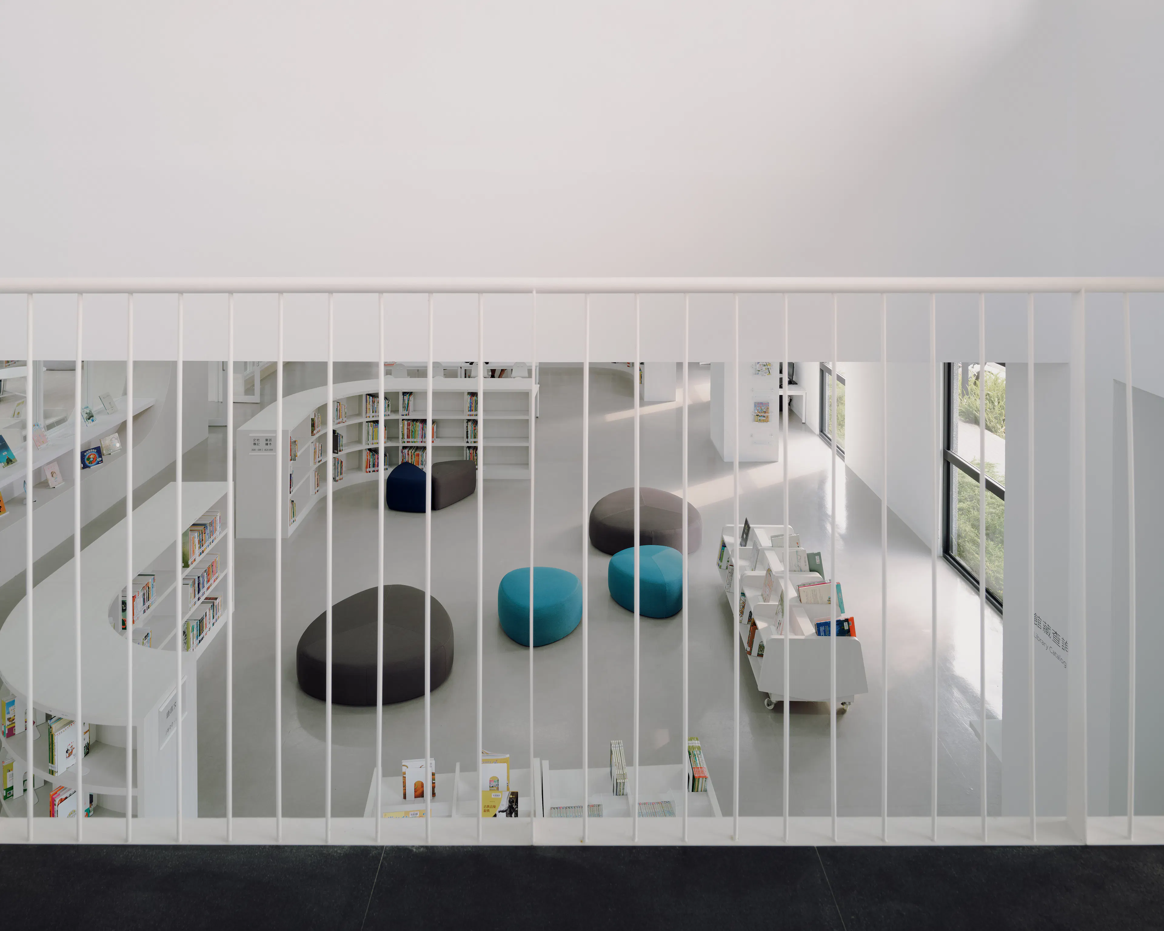 Shangfeng Public Library and School Gymnasium — 13