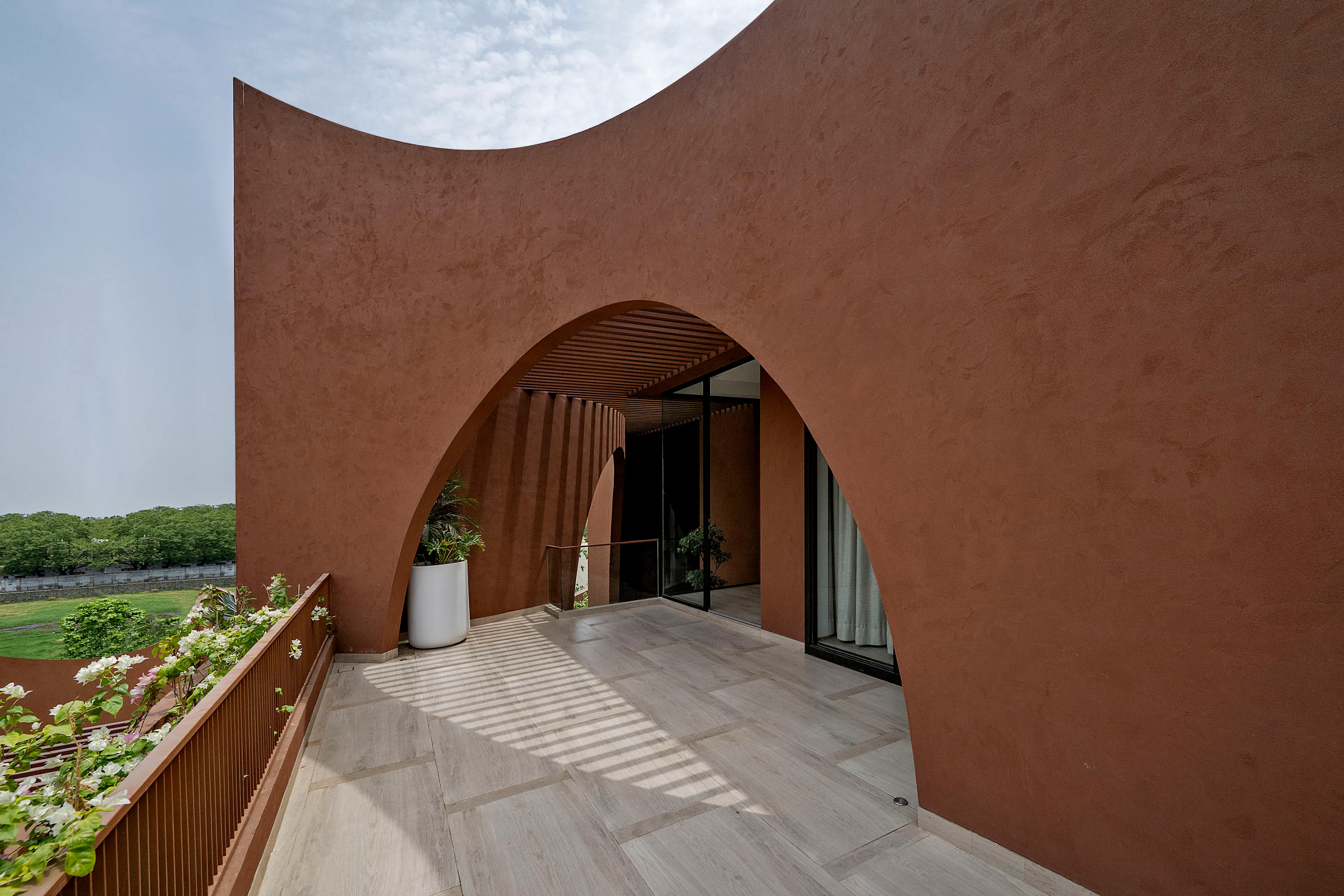 MIRAI HOUSE OF ARCHES — 20