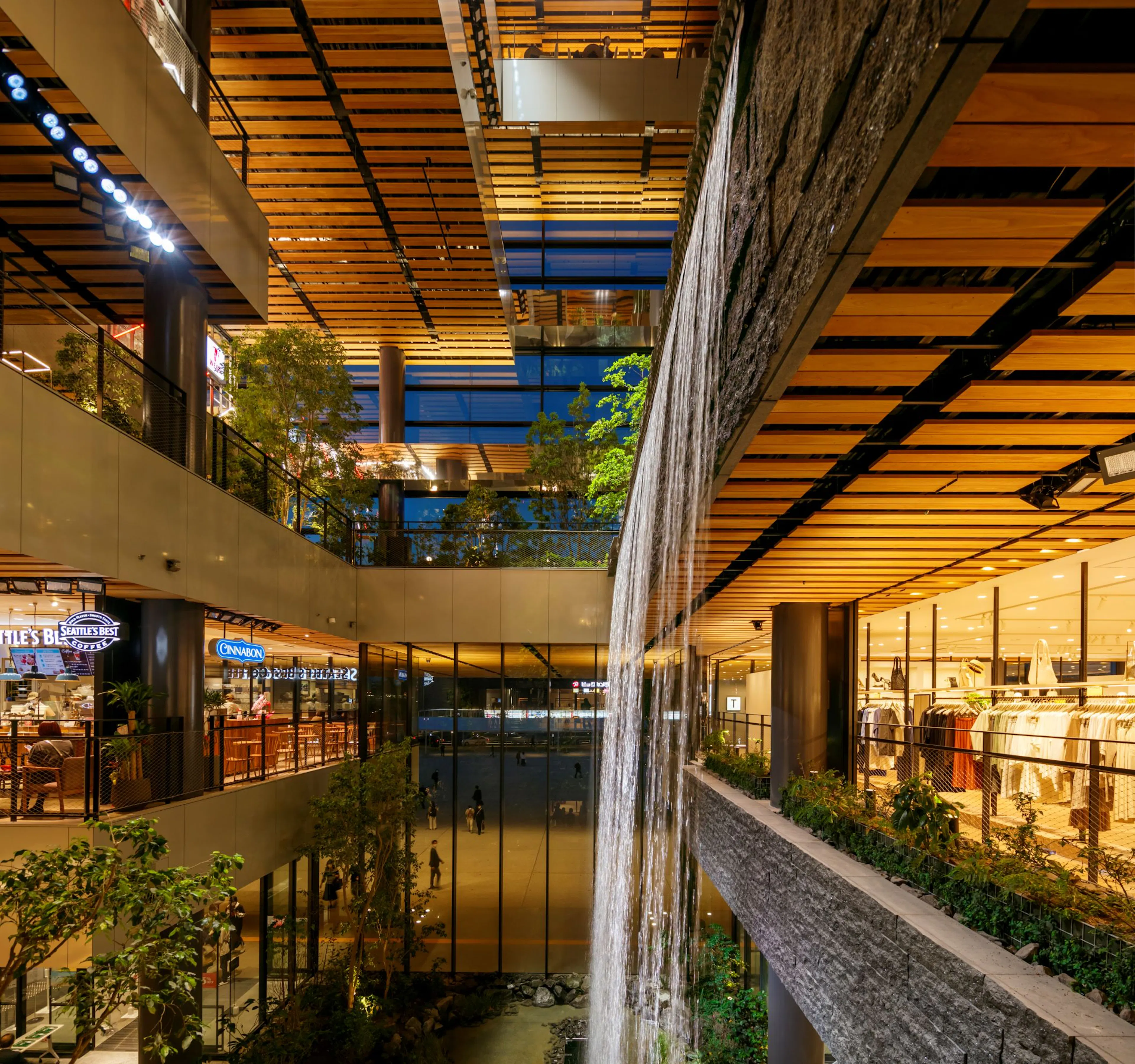 JR Kumamoto Railway Station Building