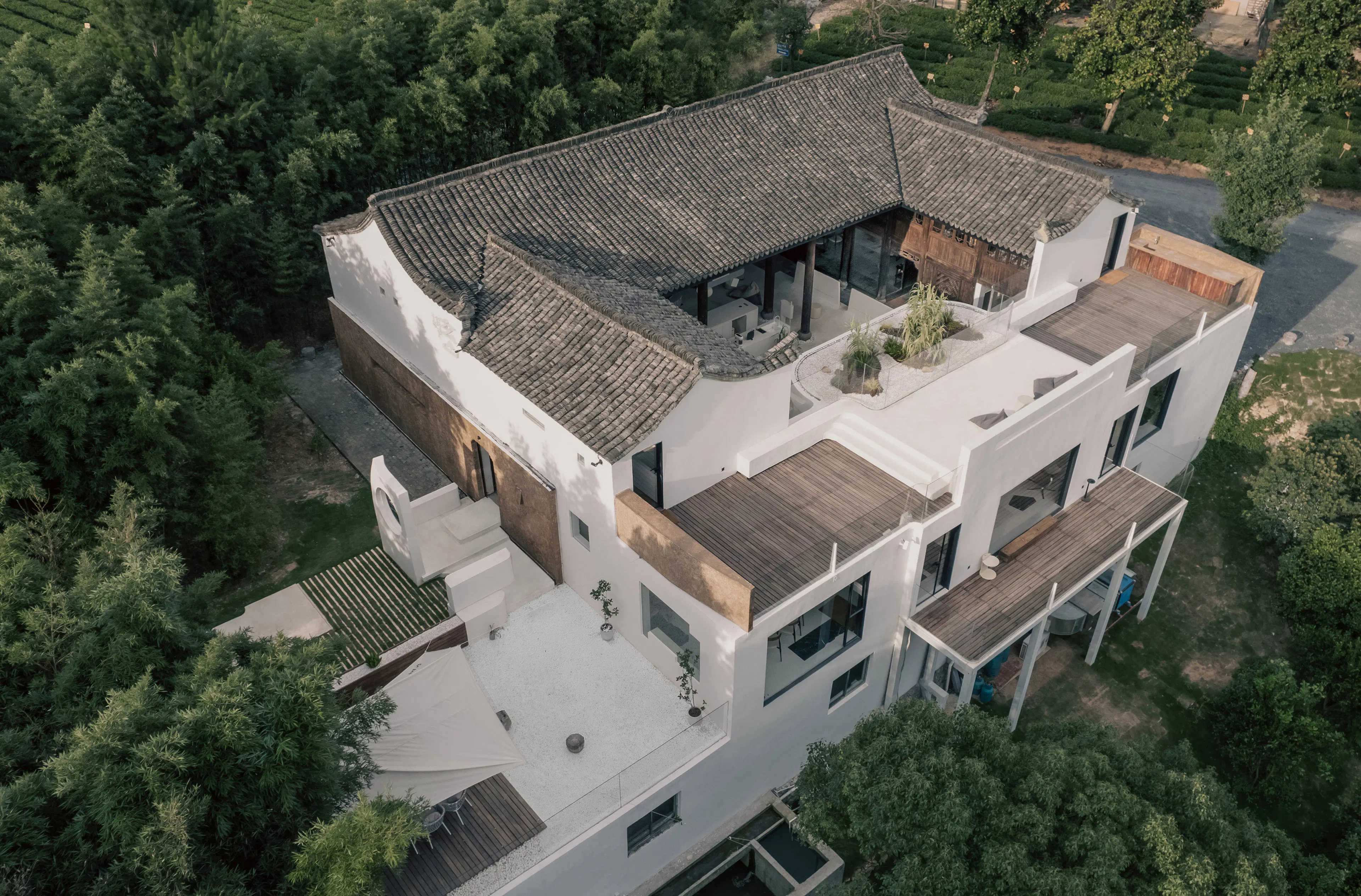 Renovation of old Hui-style buildings in Longwu, Hangzhou