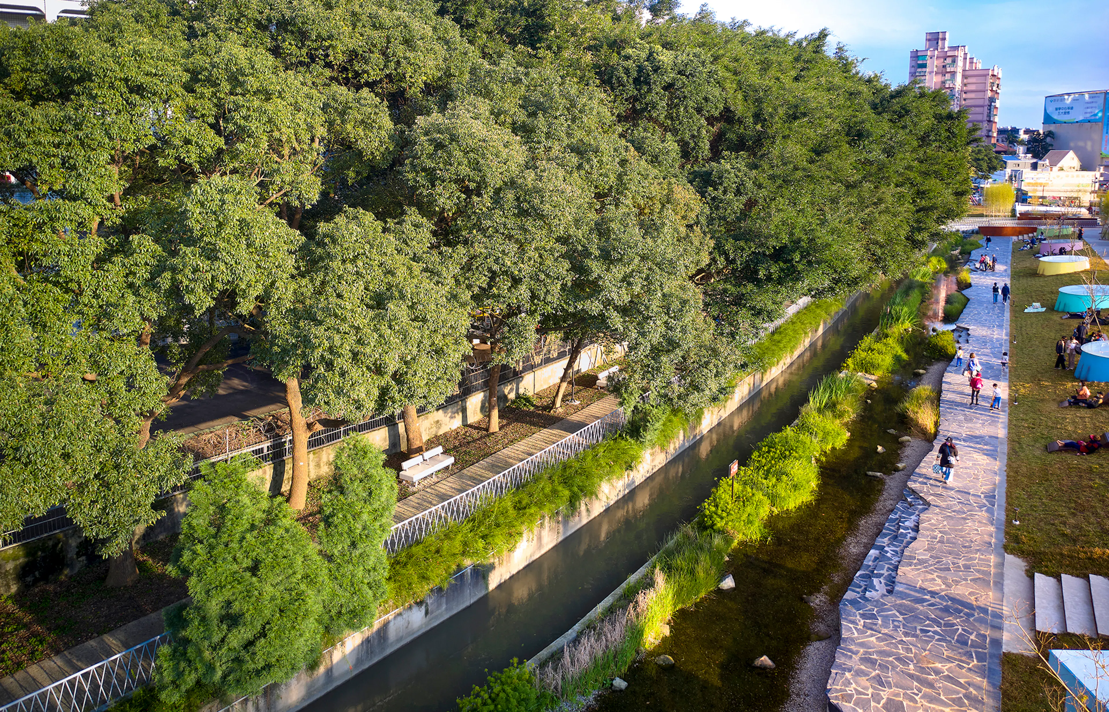 1895 War Memorial Park — 4