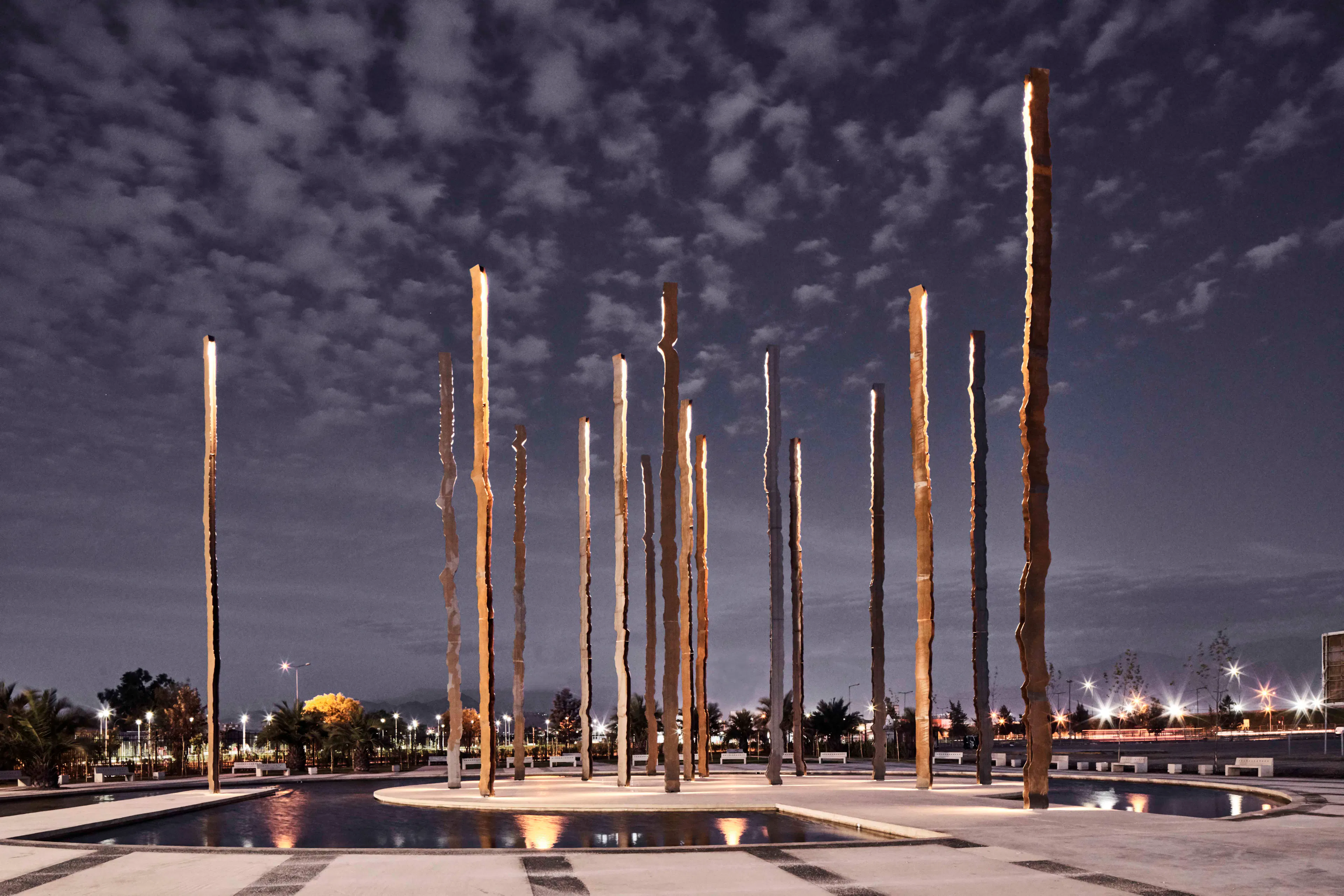 Su Vertical Nos Retiene — 9