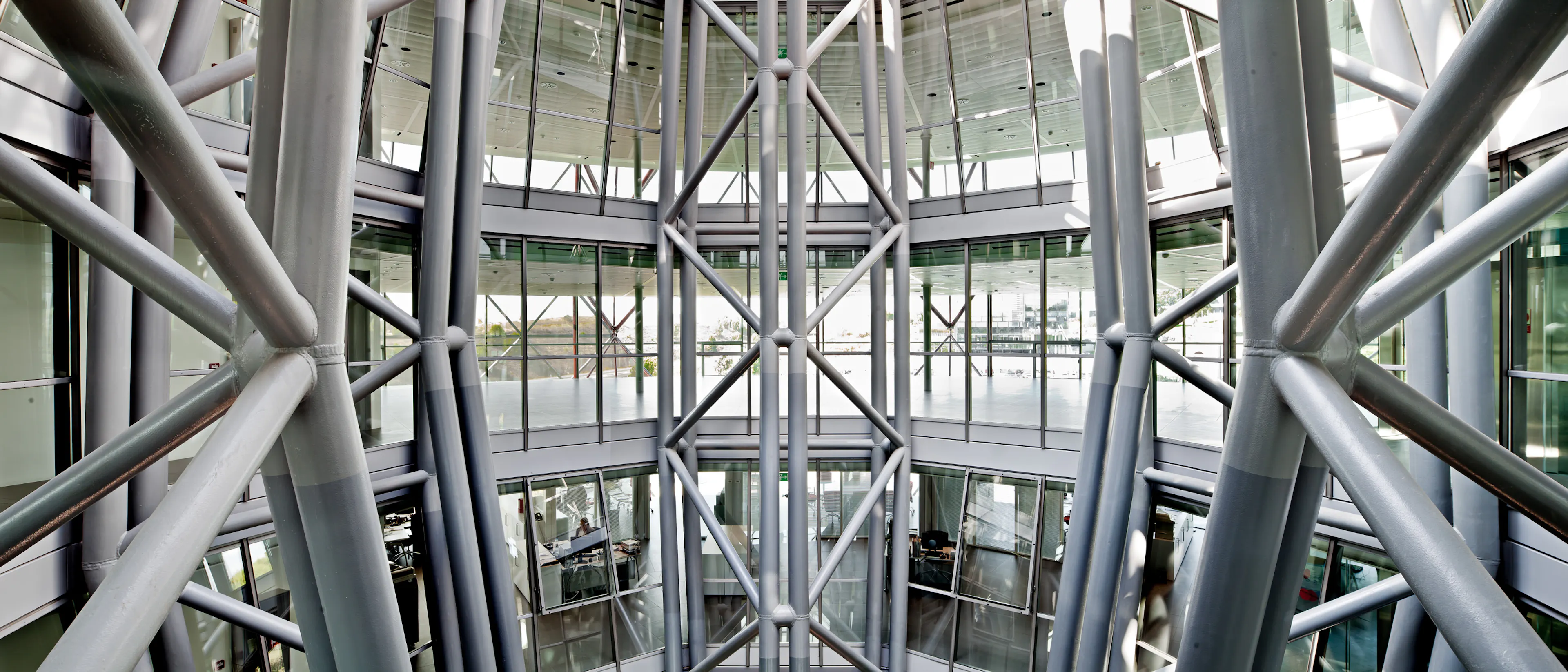 iGuzzini Illuminazione Ibérica Headquarters — 10