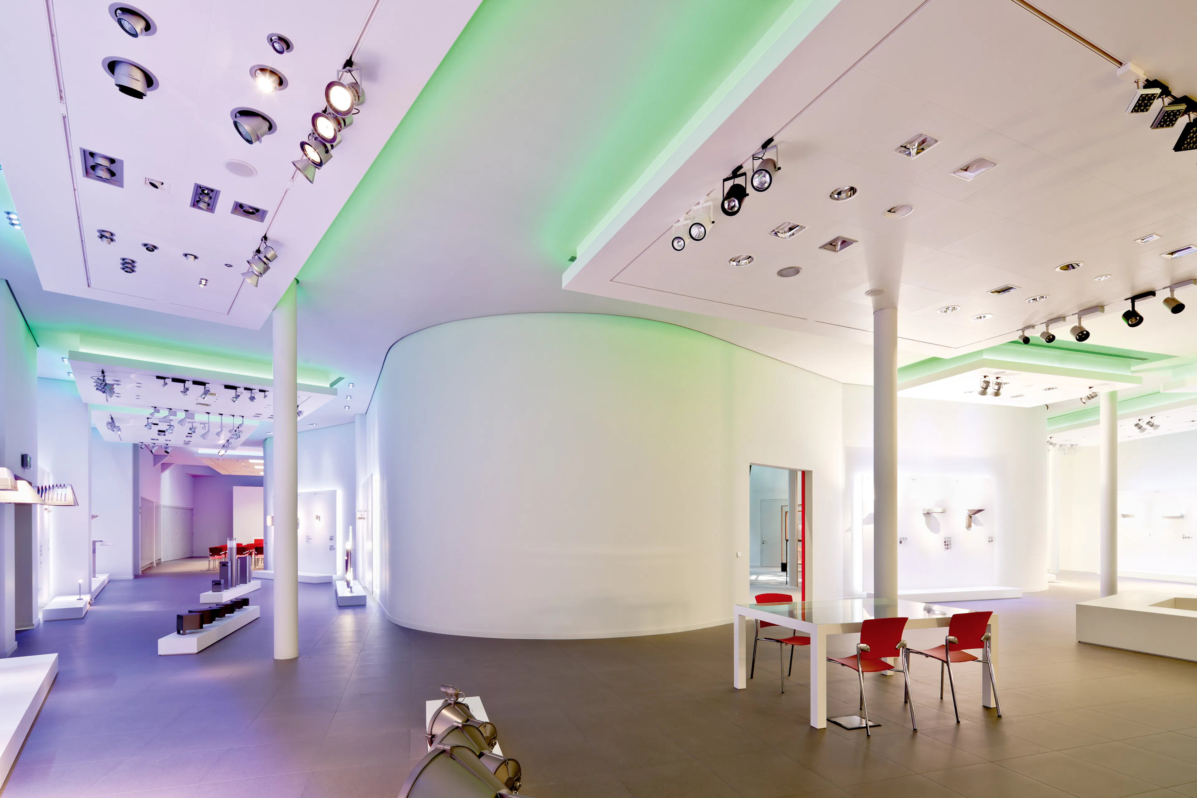 iGuzzini Illuminazione Ibérica Headquarters — 12