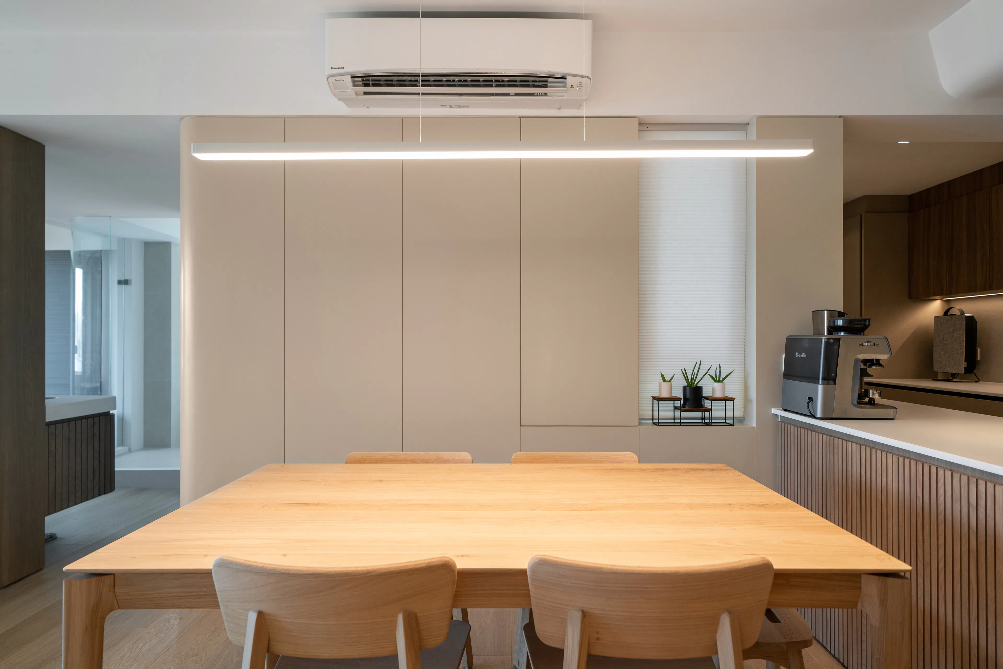 EF's residence — 6