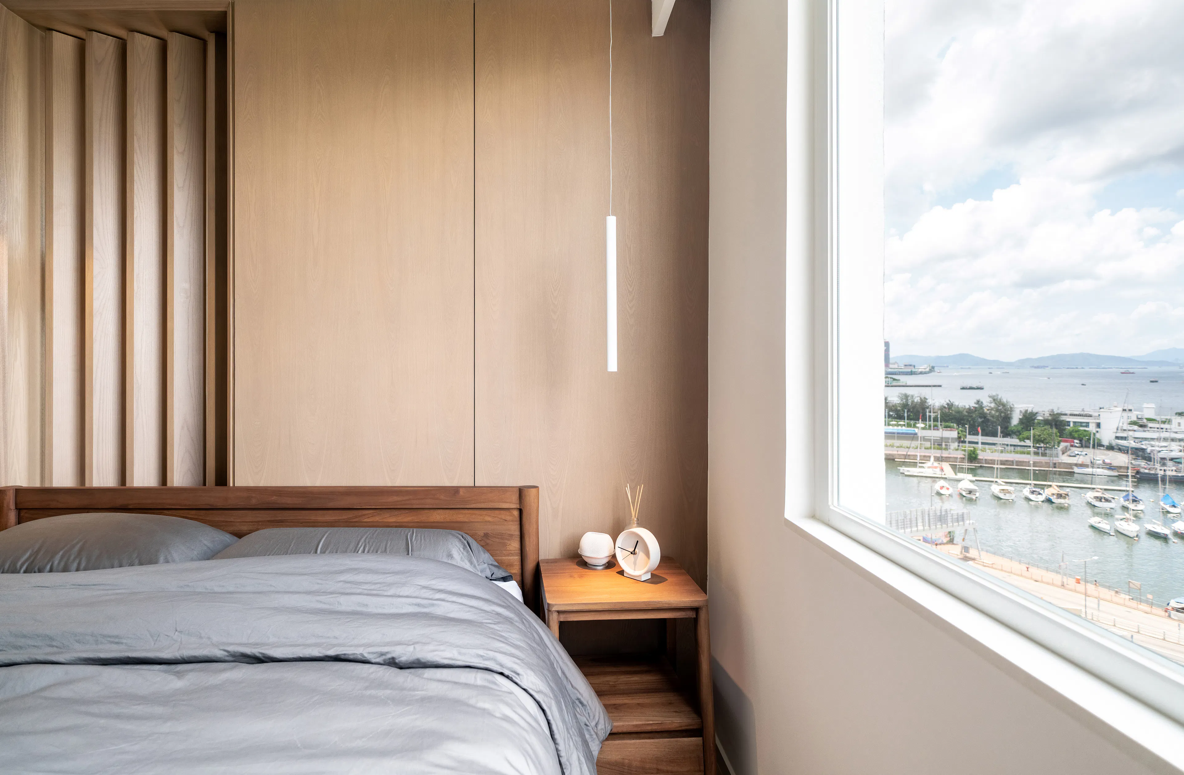 EF's residence — 29