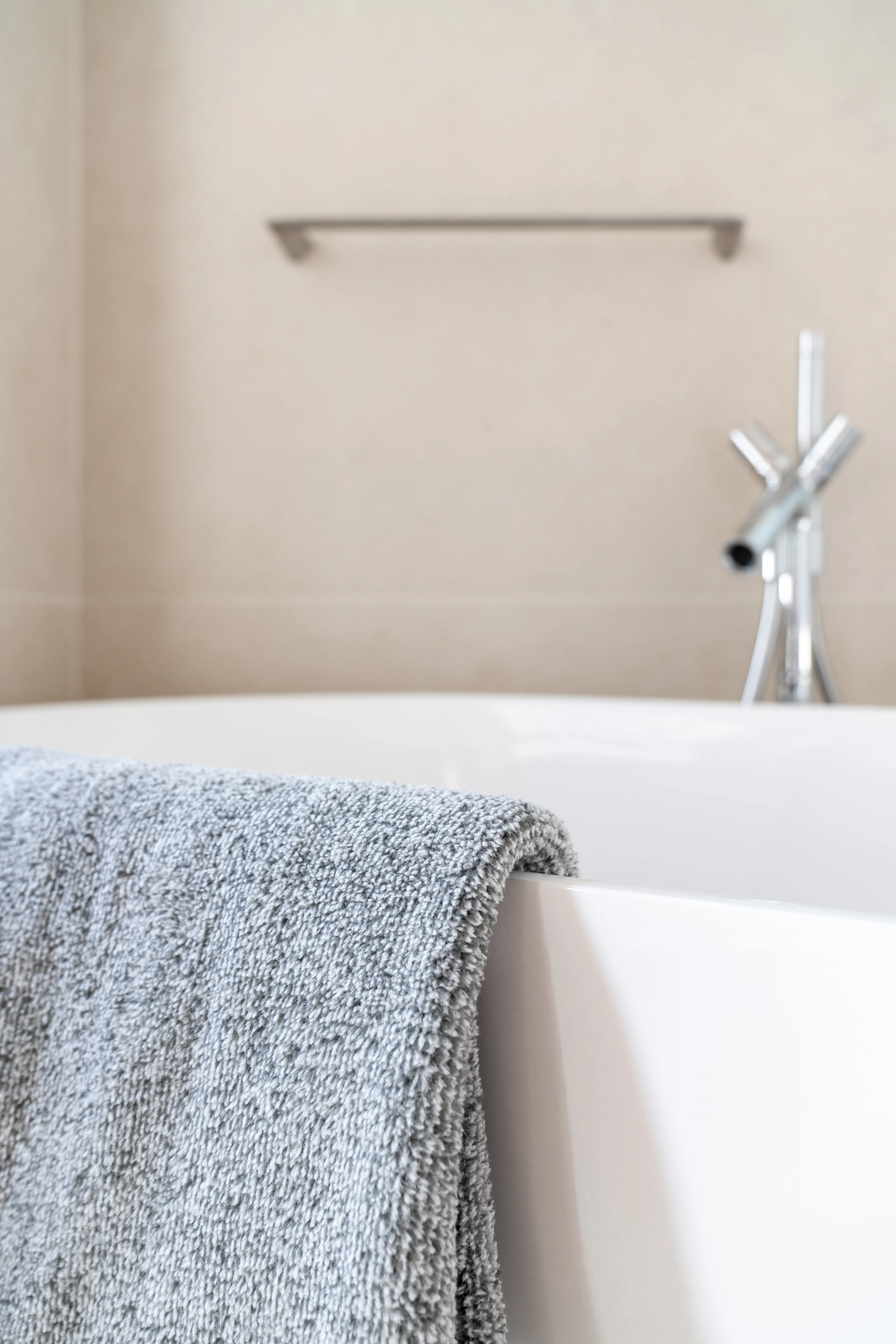 EF's residence — 34