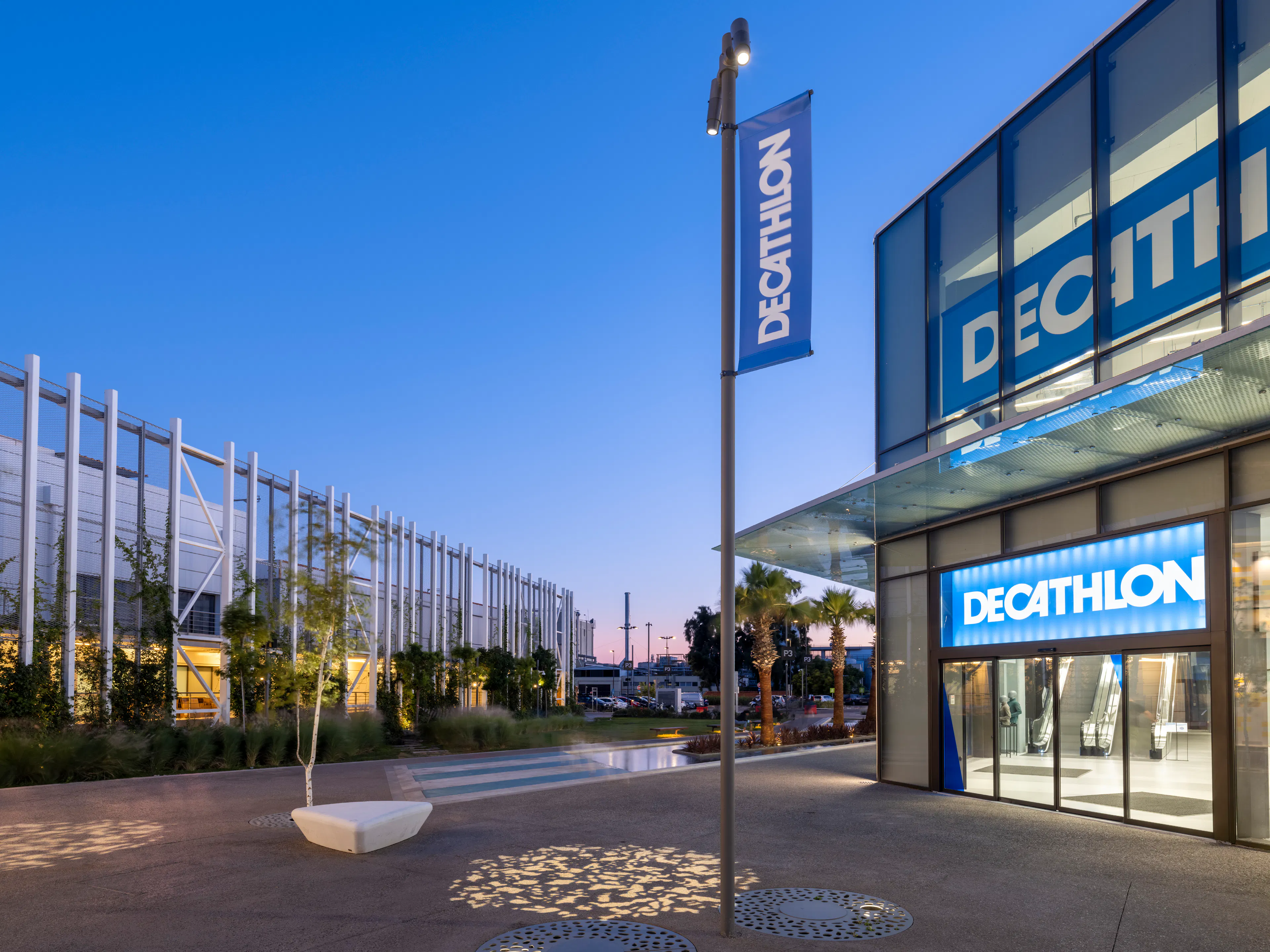 RIVER WEST OPEN — 5