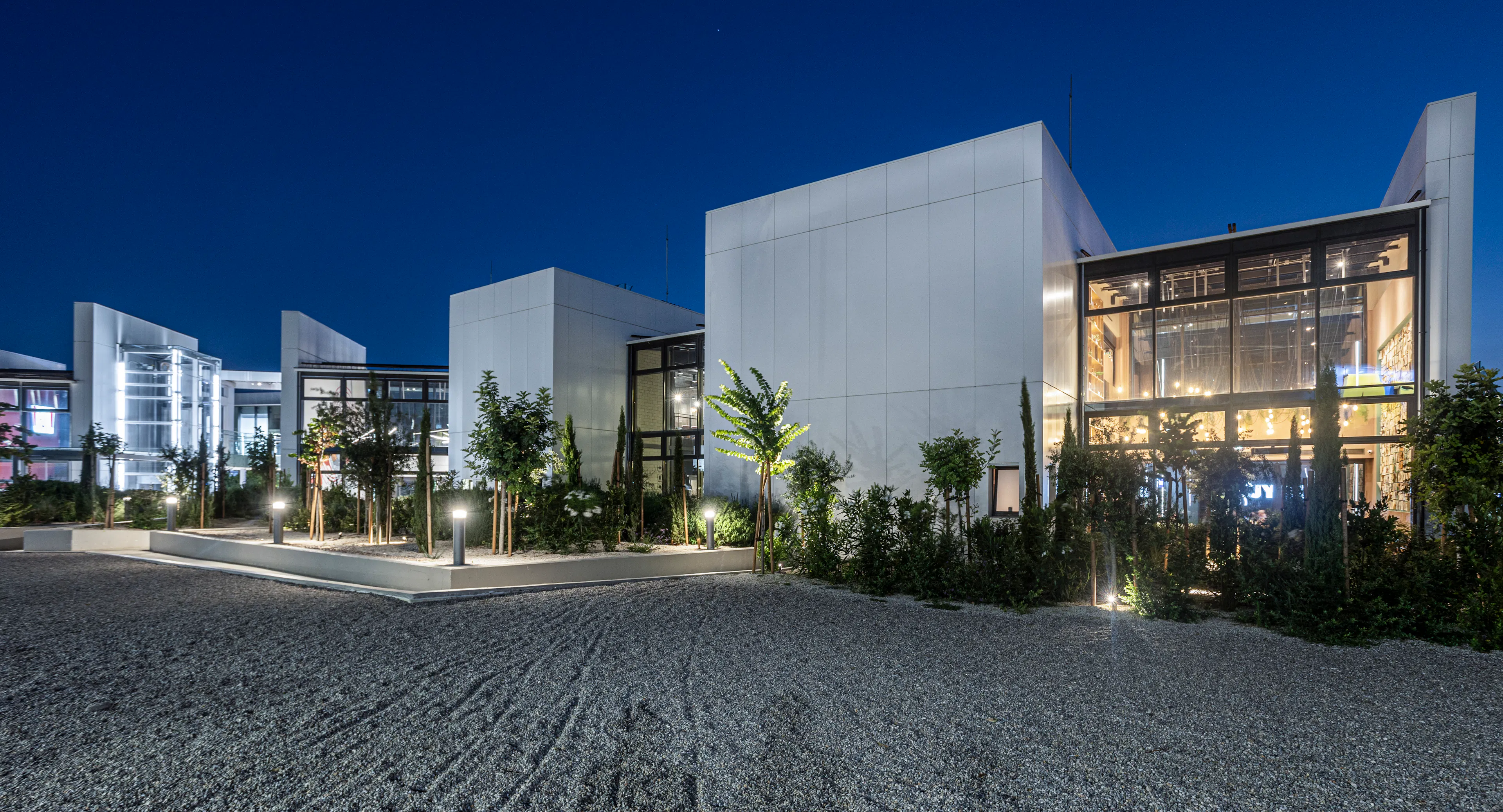 RIVER WEST OPEN — 10