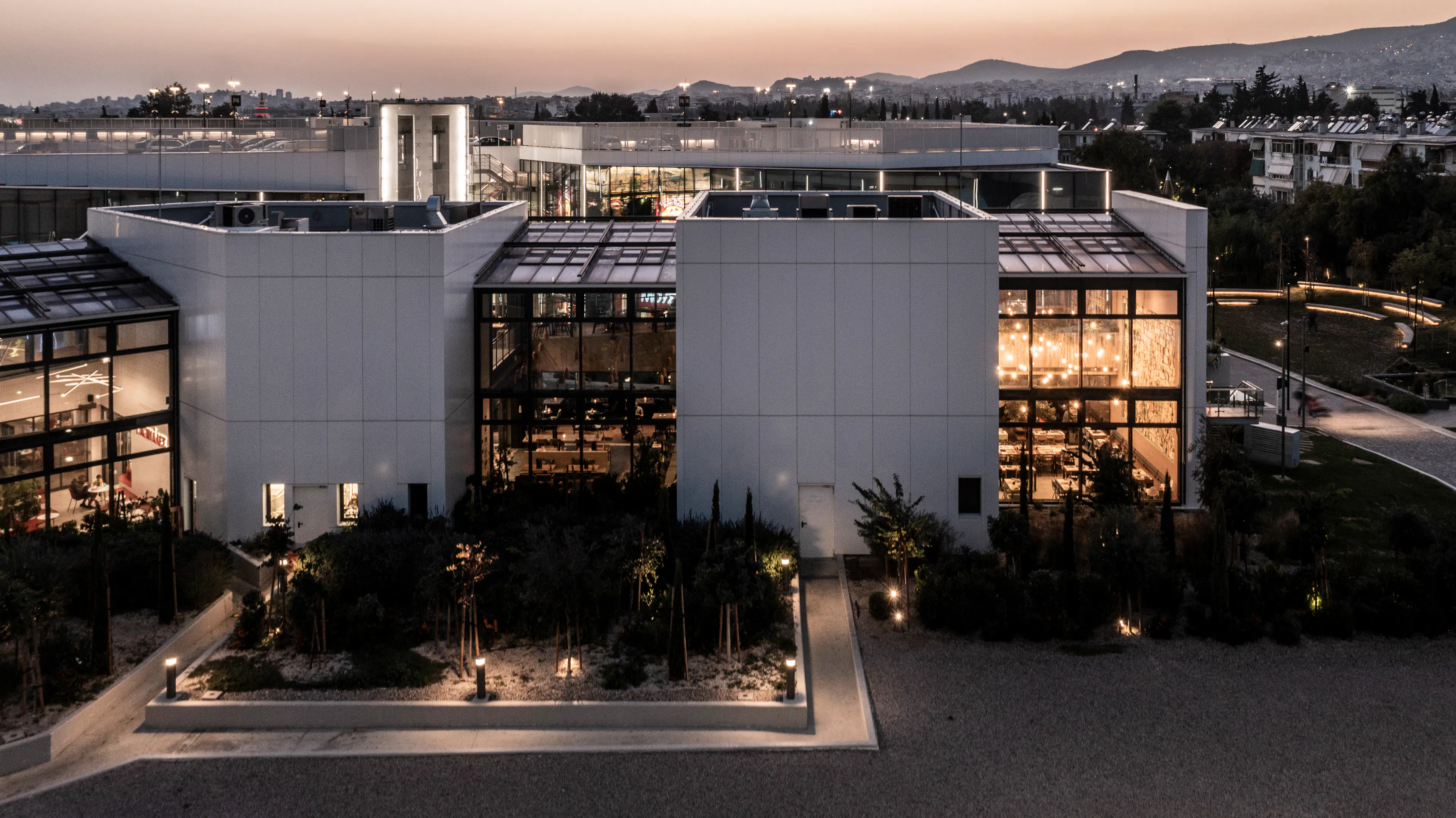 RIVER WEST OPEN — 9