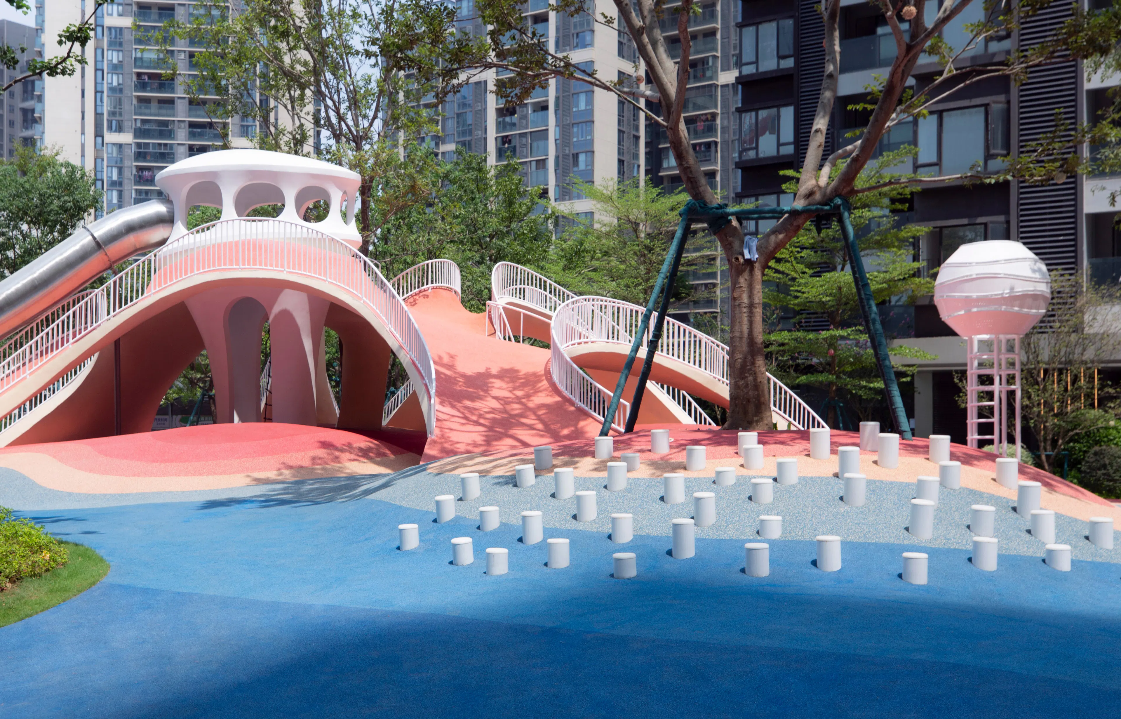 Natural and Organic: Red Dunes Playtopia — 7