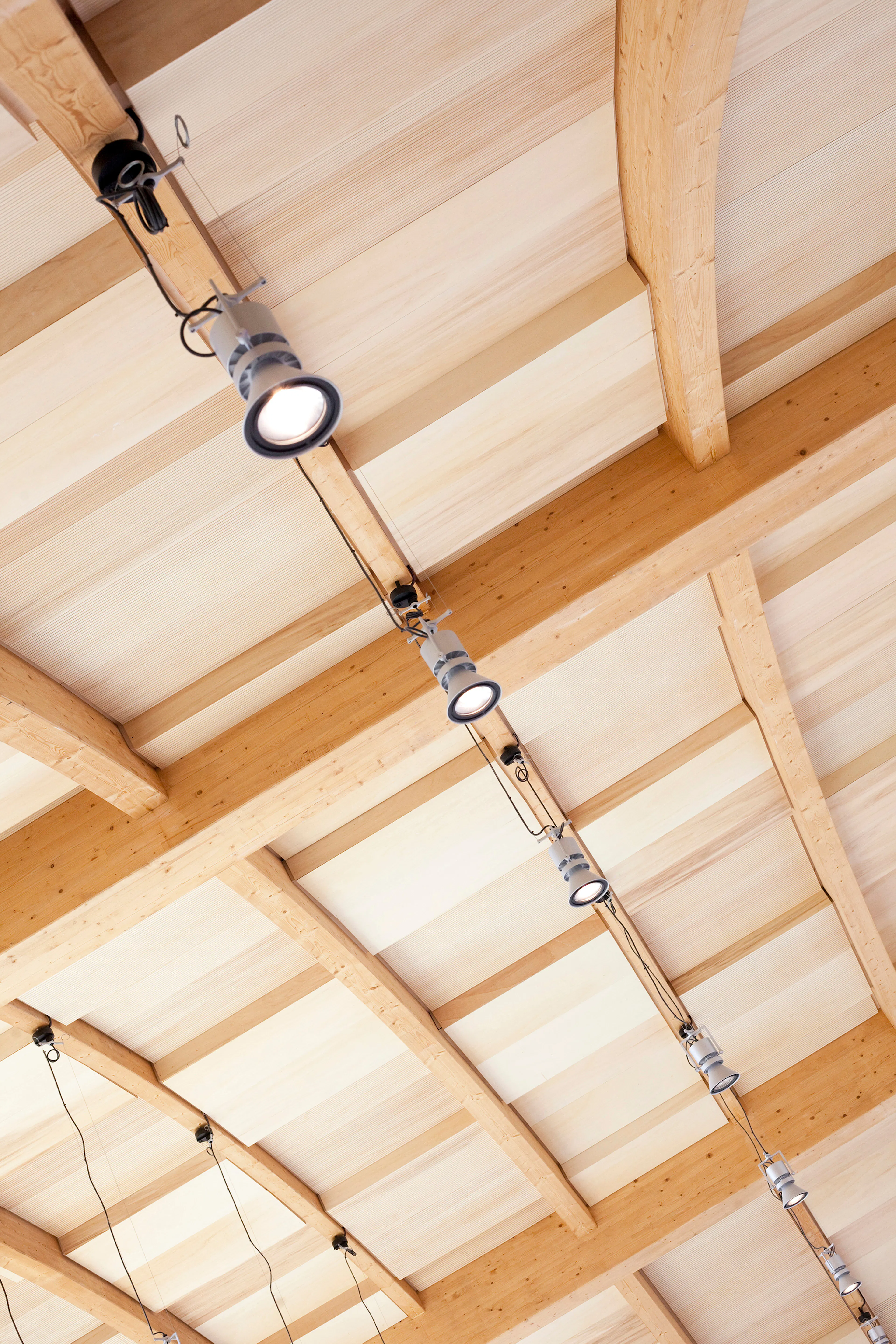 "New", Asnières — 6